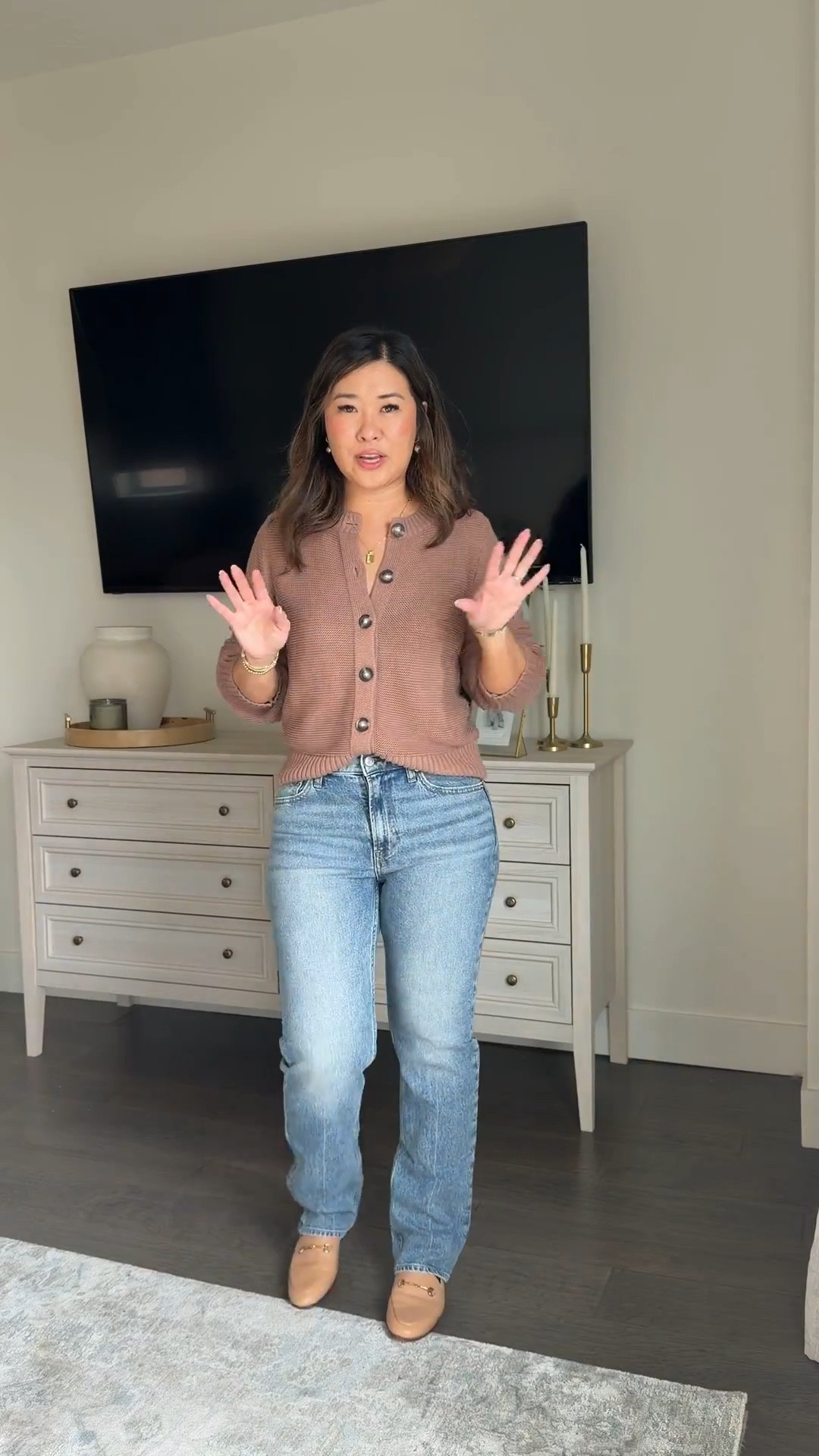 New jean trend: cigarette jeans // slim straight jeans
Cardigan: Medium
Jeans: 29R (30” inseam)