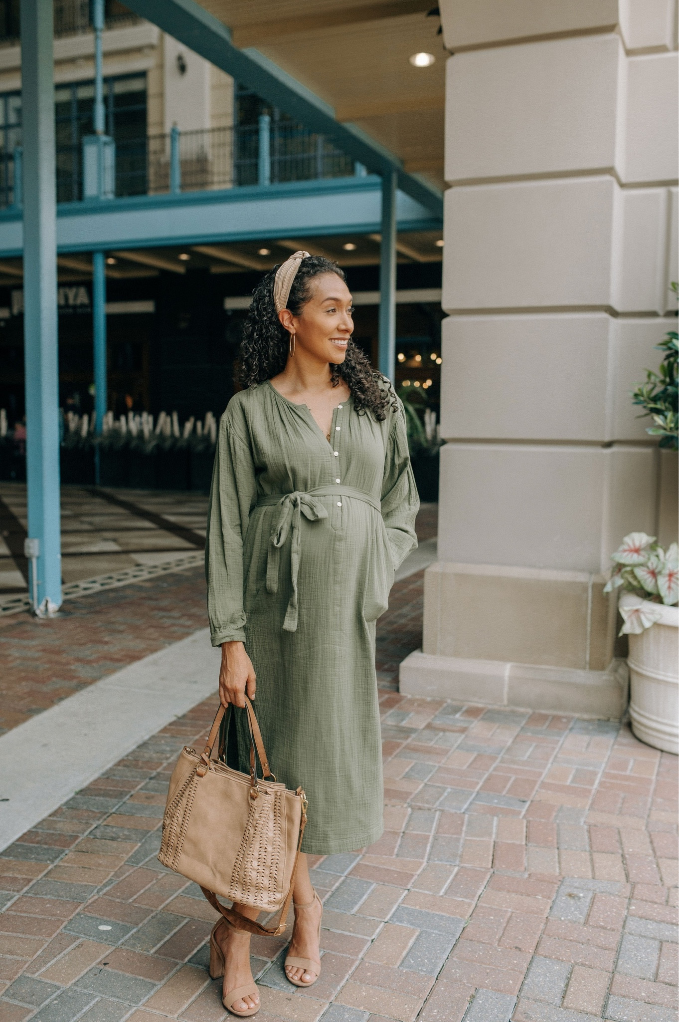 Styling the bump! When you find a great comfortable dress during your pregnancy that isn’t maternity but works as a maternity dress!!

#LTKworkwear #LTKbump #LTKunder50