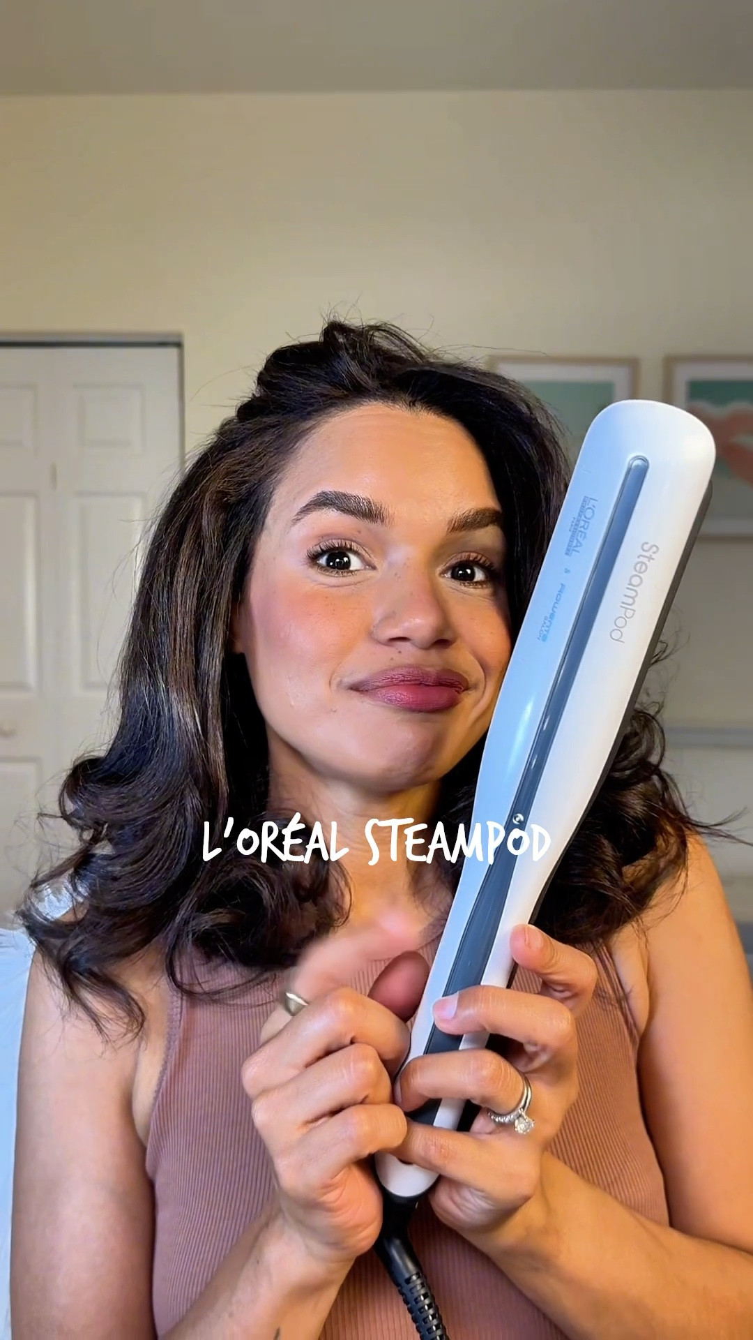 Me atrevería a decir que es la plancha que más cuida el cabello! Amigaaa! Si puedes hacer la inversión, 100% recomendada! #lorealsteampod 

#LTKBeauty