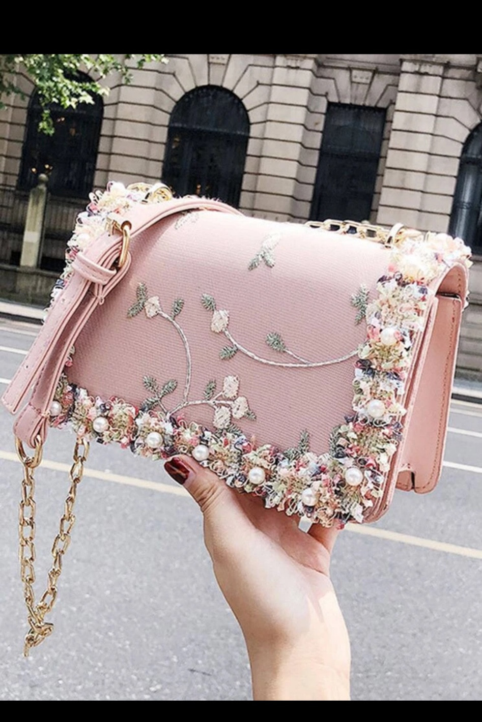 Beautiful Pink floral embroidered cross body bag 😍

#LTKBeauty #LTKU #LTKTravel