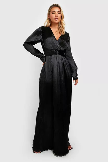 Premium Plisse Twist Detail Maxi Dress | Boohoo.com (US & CA)
