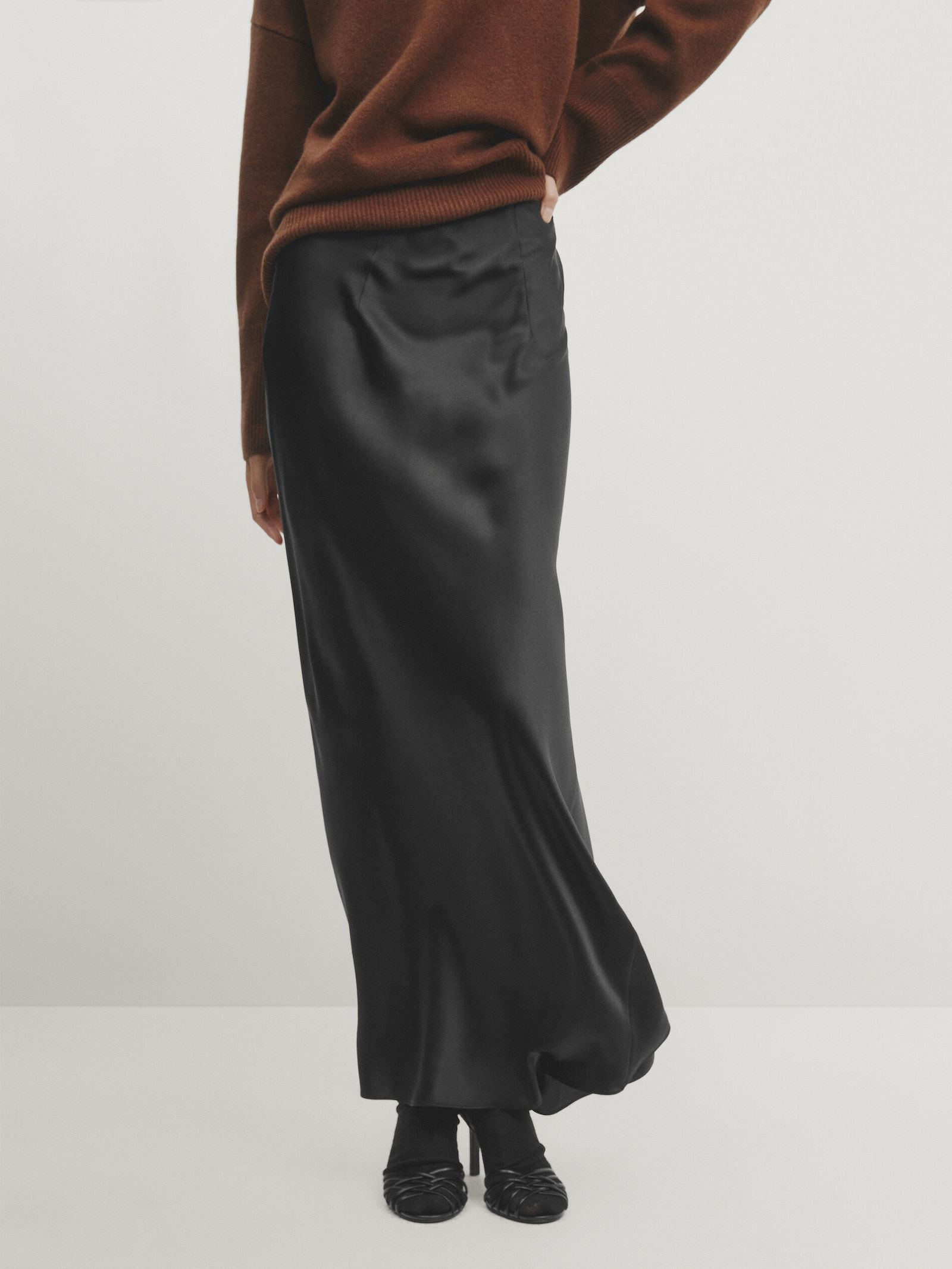 Long satin-finish silk skirt - Studio | Massimo Dutti UK