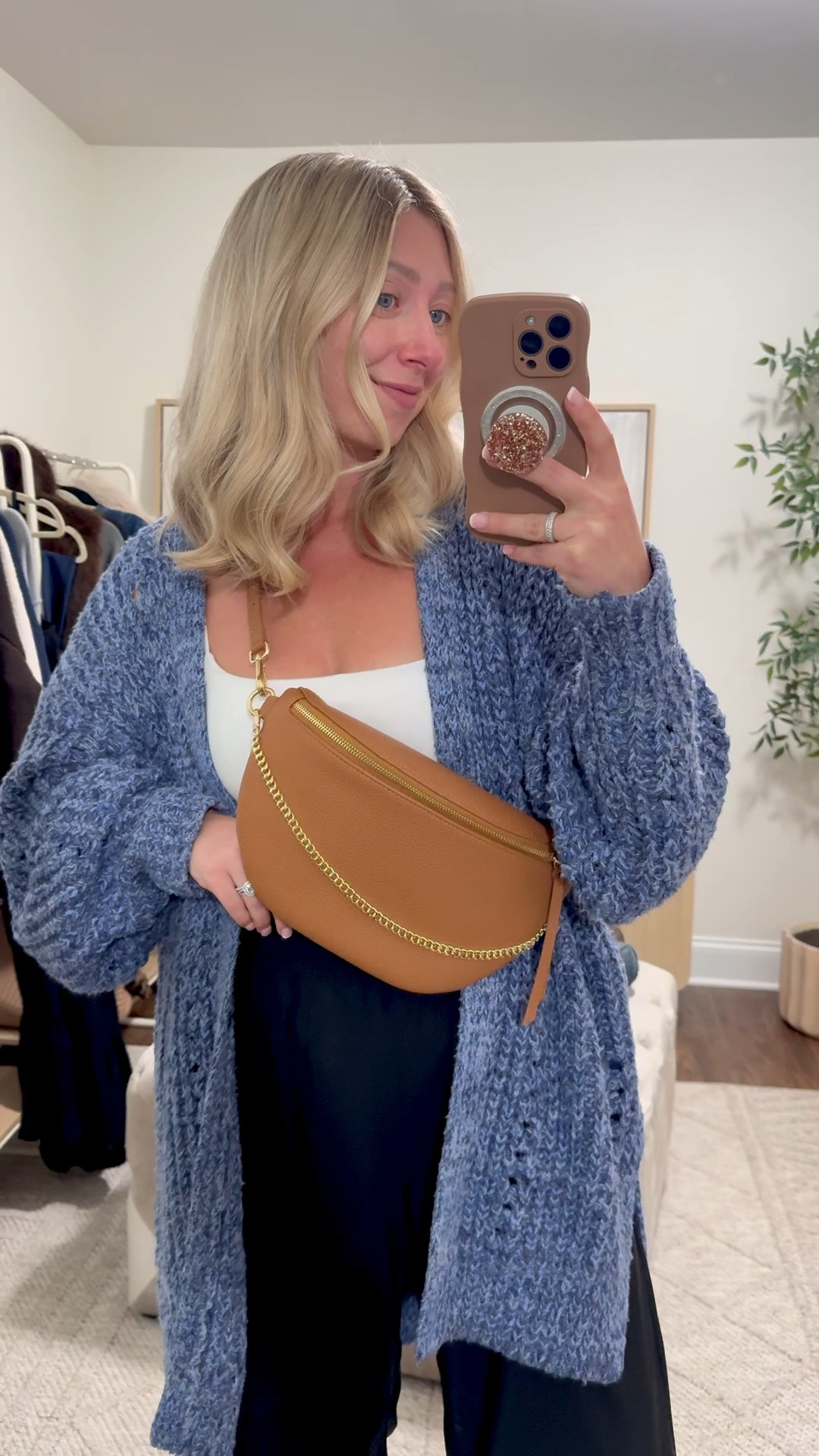 The most stunning belt bag! 🤎 Perfect for year round! Love the gold chain and buttery pebbled leather! Code: LTK15 for 15% OFF ❤️

Gigi New York, belt bag, summer outfits 

#LTKmomlife #LTKootd #LTKdayinmylife