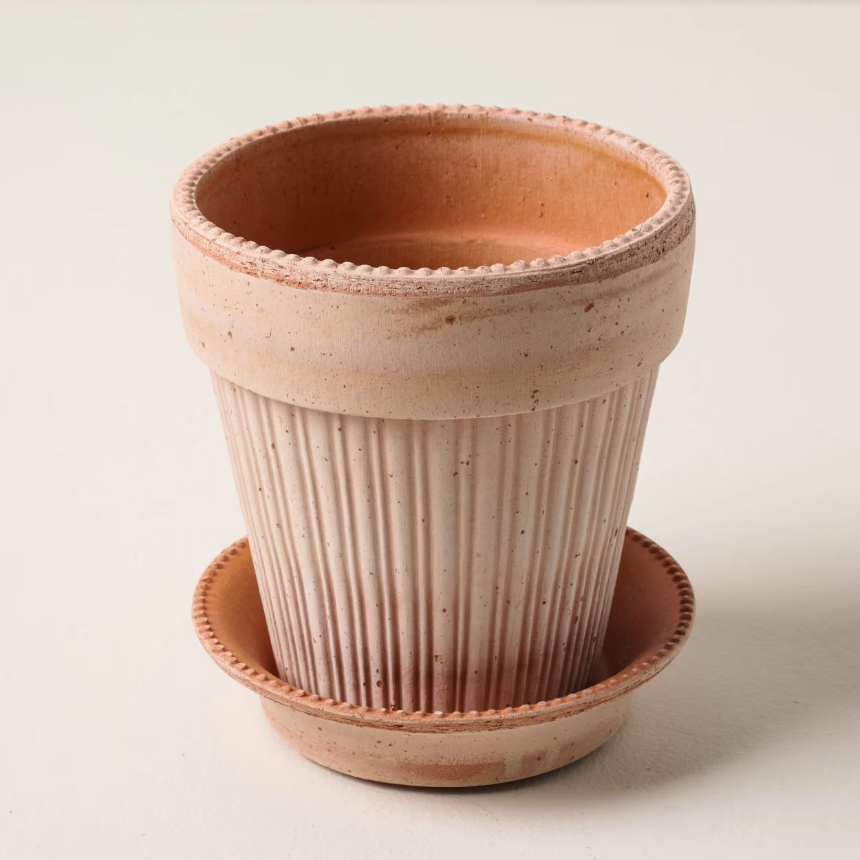 Terracotta Dotted Bergs Pot | Magnolia