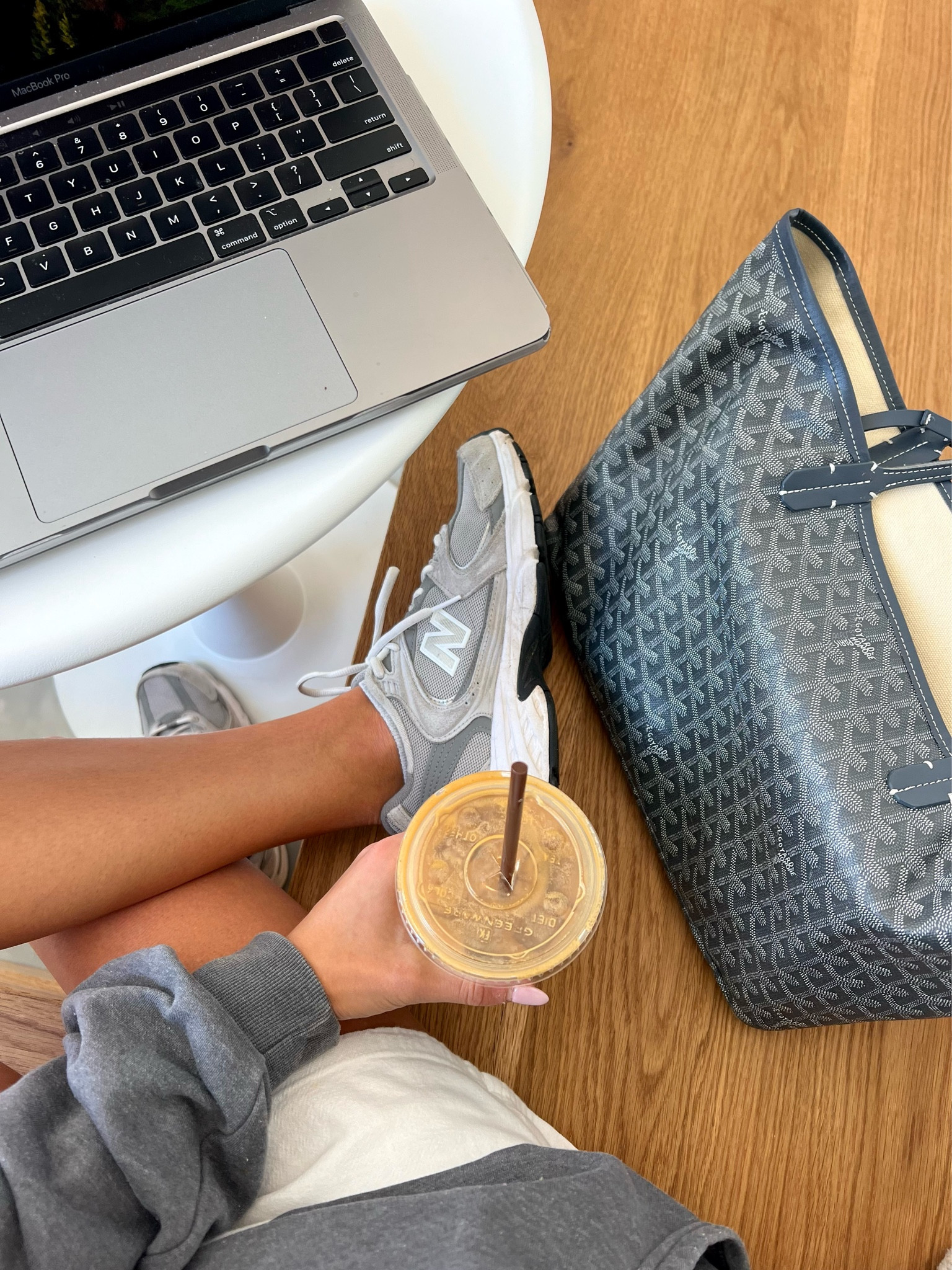 comfy cute groutfit!!!

new balance shoes, grey outfit, cozy sweatshirt 

#LTKstyletip #LTKworkwear #LTKshoecrush