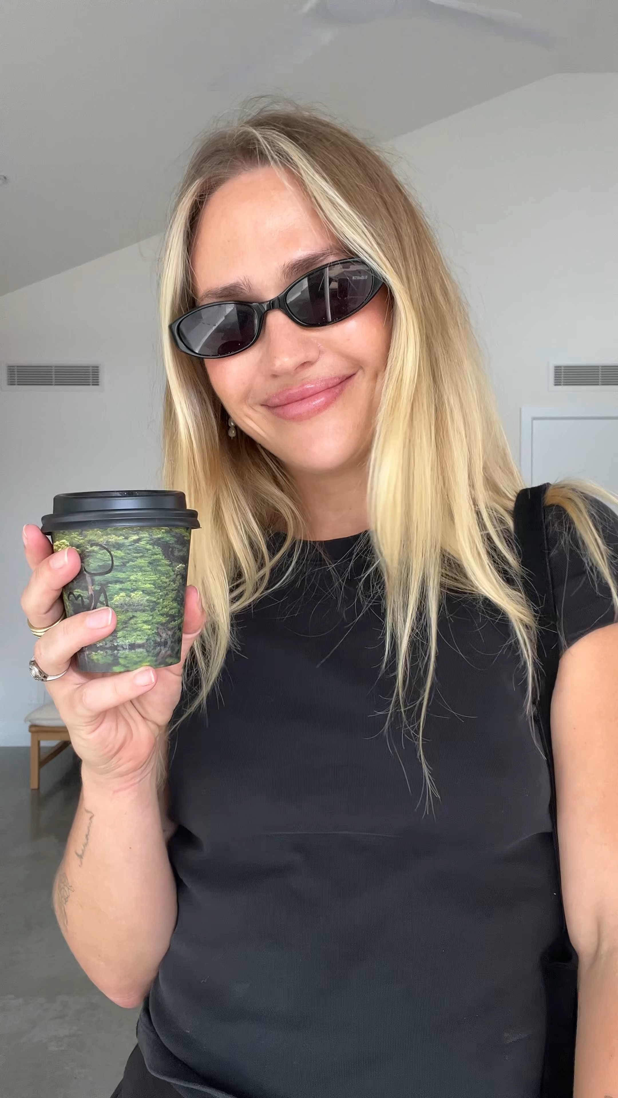 All black kinda day. 
Wearing XS in pants 😎