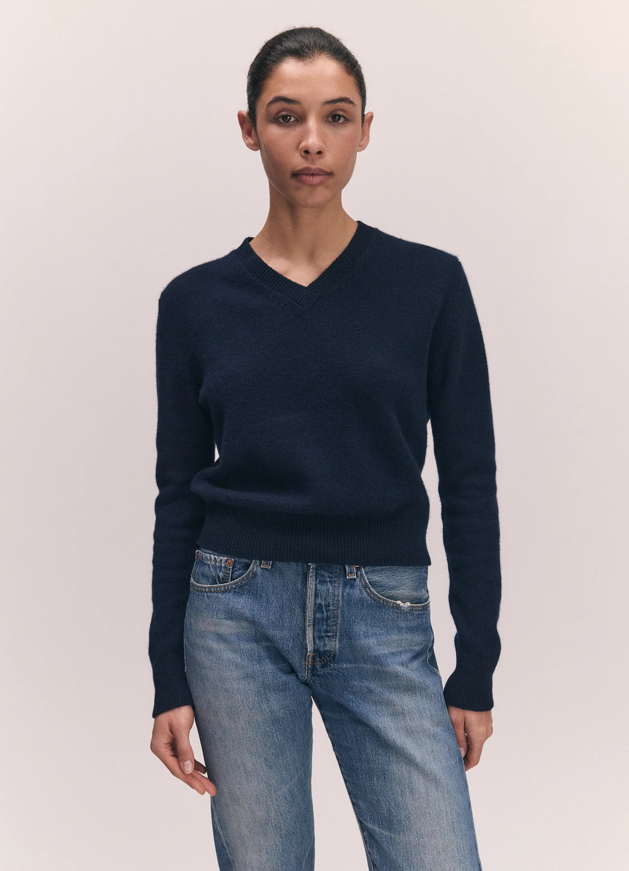 Sligo Shrunken V-Neck in Navy | & Daughter (Global)