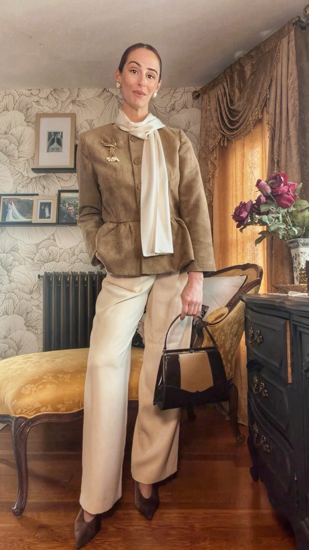 Easter church outfit but make it chic 🤍
Structured suede + crisp white trousers = effortless polish. Finished with rich brown accessories for that soft, elevated spring look.

#easteroutfit #churchoutfit #springstyle #outfitinspo #stylingtips

#LTKSeasonal #LTKgrwm #LTKootd