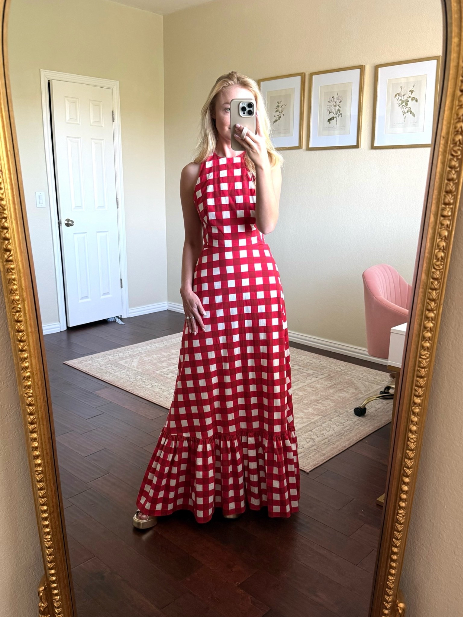 The most perfect summer dress!! Wearing a 0