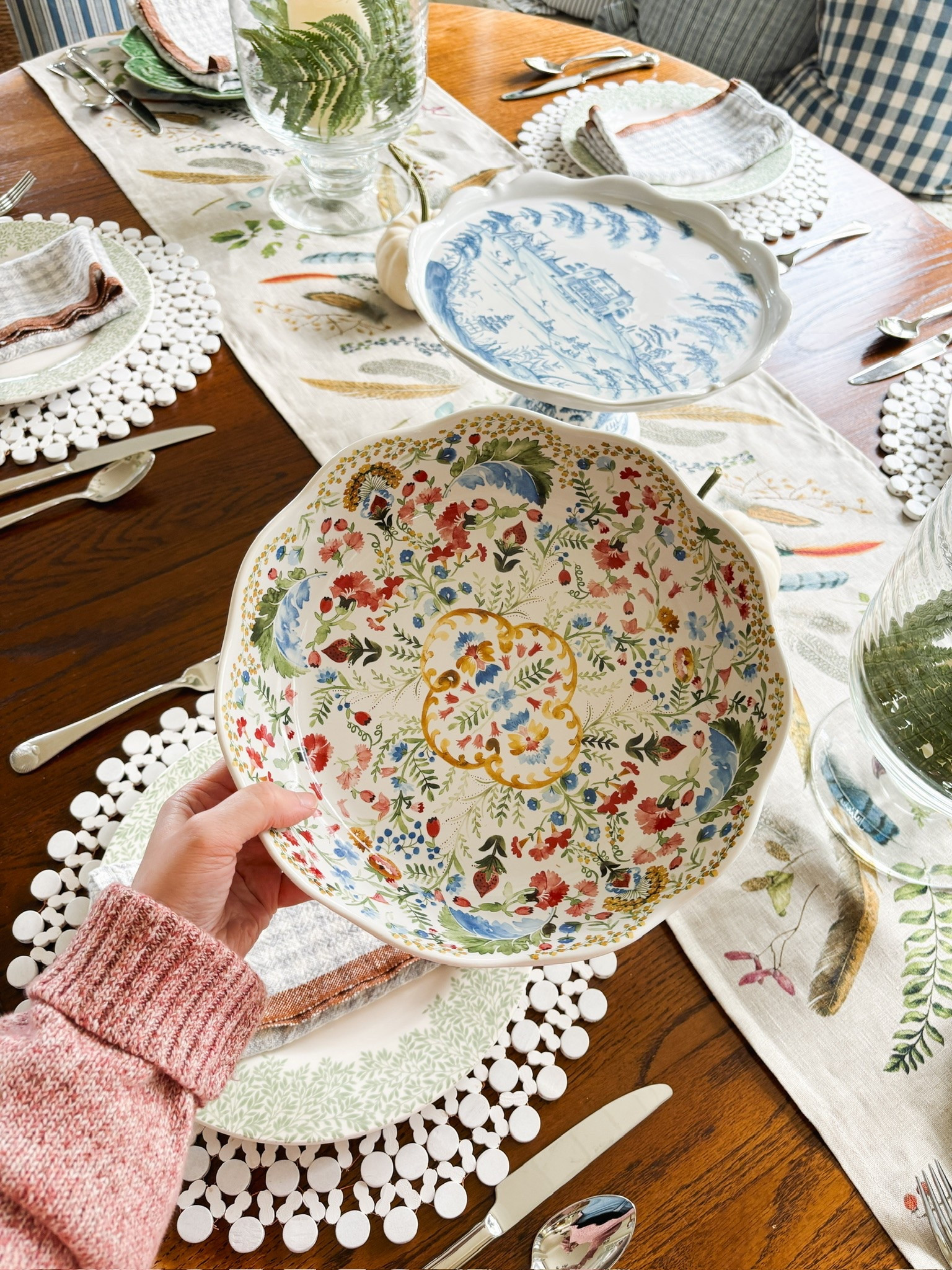 Floral serving bowl