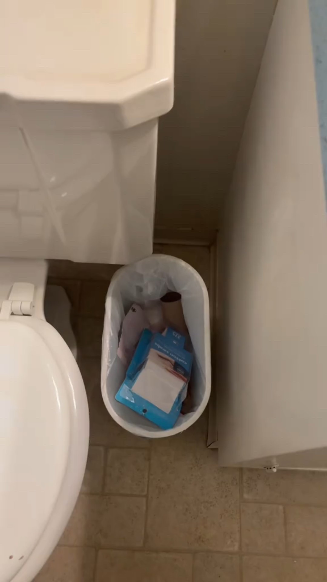 Automatic trash can for hands-free cleanup. Perfect for kitchens, bathrooms, and small spaces. A simple upgrade that makes life easier.

#LTKHome #LTKGiftGuide #LTKHoliday