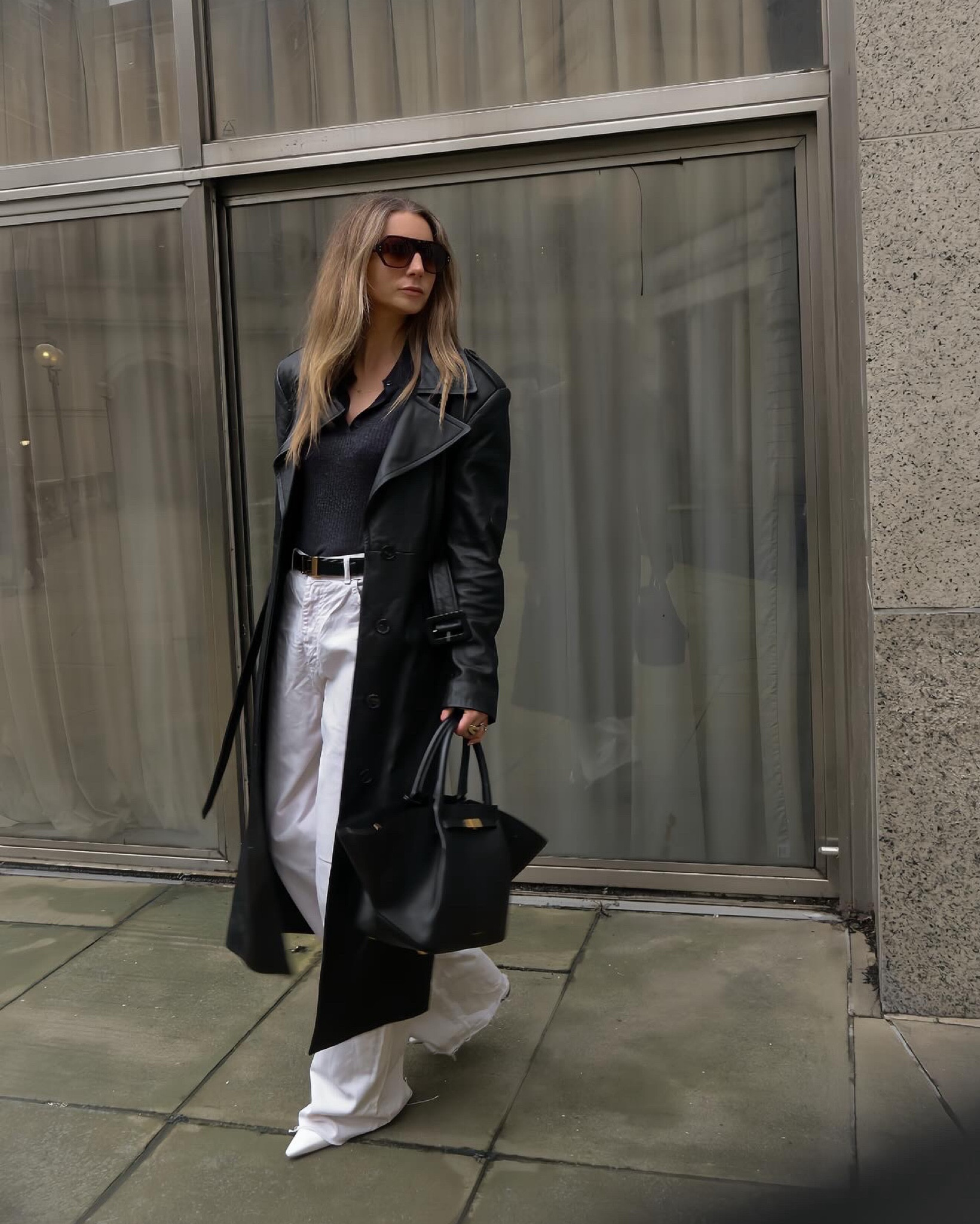 Leather trench coat
White jeans
Black leather handbag
Polo shirt
Knitted polo shirt
Cashmere jumper
Mango
Net-A-Porter
Demellier
Ysl 
Ysl belt
Stradivarius 


#LTKstyletip #LTKworkwear #LTKSeasonal