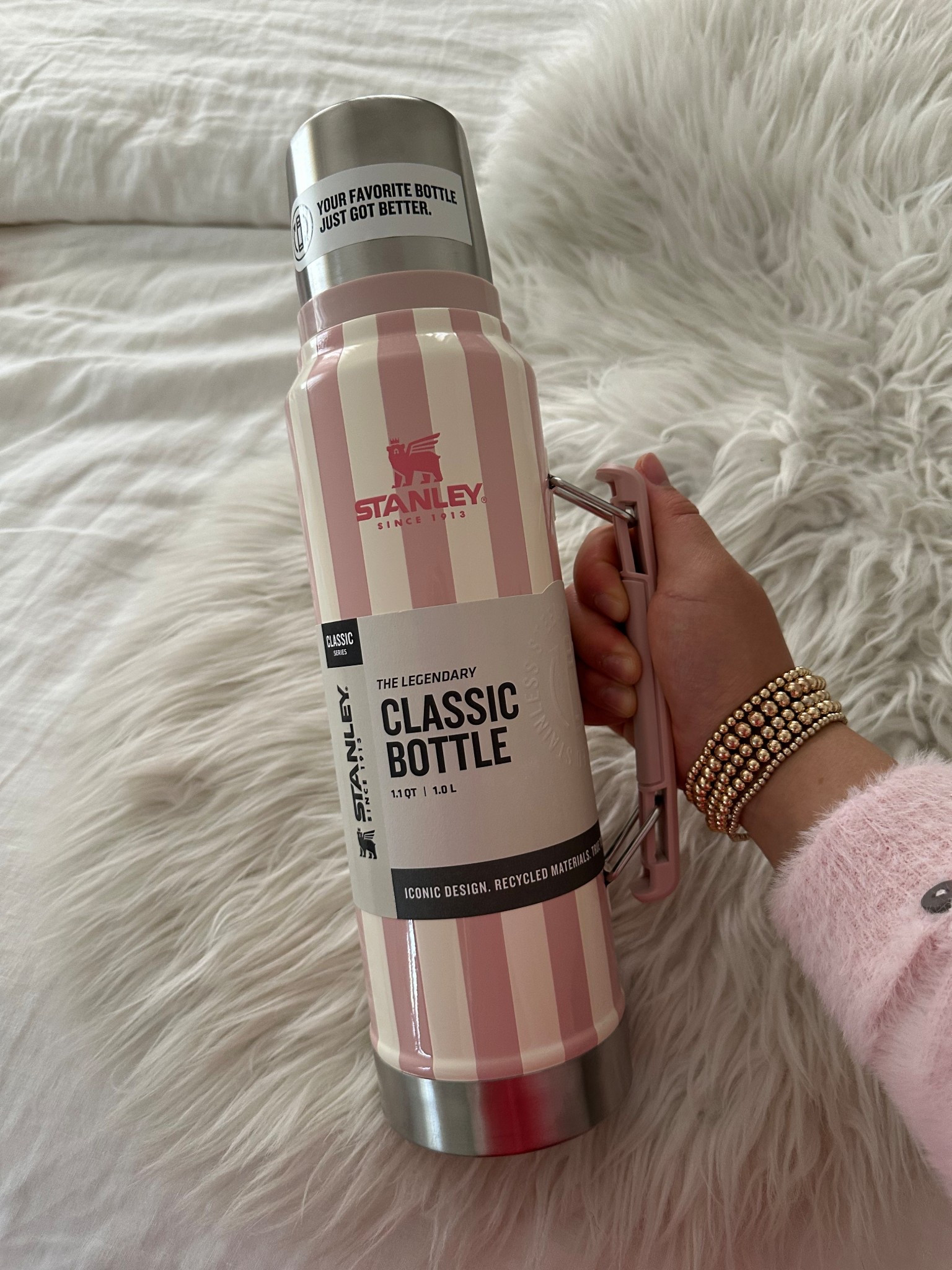 Classic Legendary bottle 1.1qt | Peach Whip Cabana Gloss

#LTKFindsUnder50 #LTKSummerEdit #LTKTravel