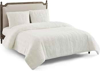 UGG 13711 Alondra Full-Queen 3-Piece Comforter Set Soft Cozy Bedding Faux Fur Comforter and Two P... | Amazon (US)