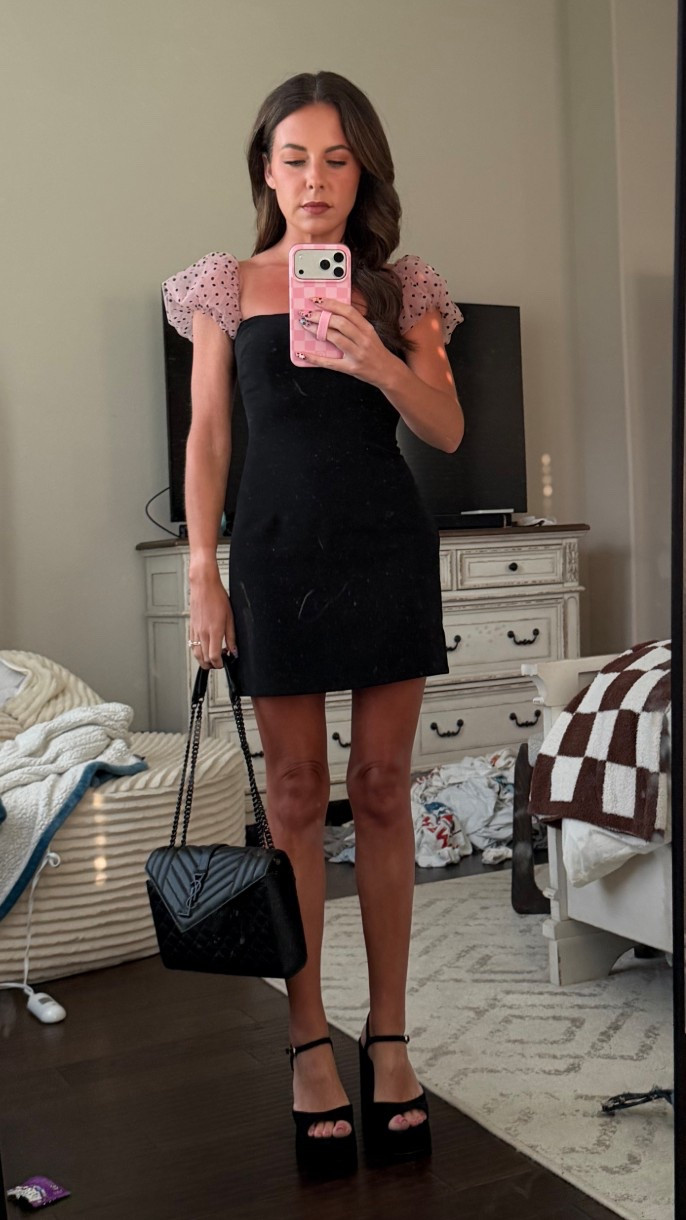 I’m the worst. This is the only full shot I have of this dress!!! It’s so flattering and fits TTS! Plz ignore my circus of a room!! 

#LTKSaleAlert #LTKBeauty #LTKPetite