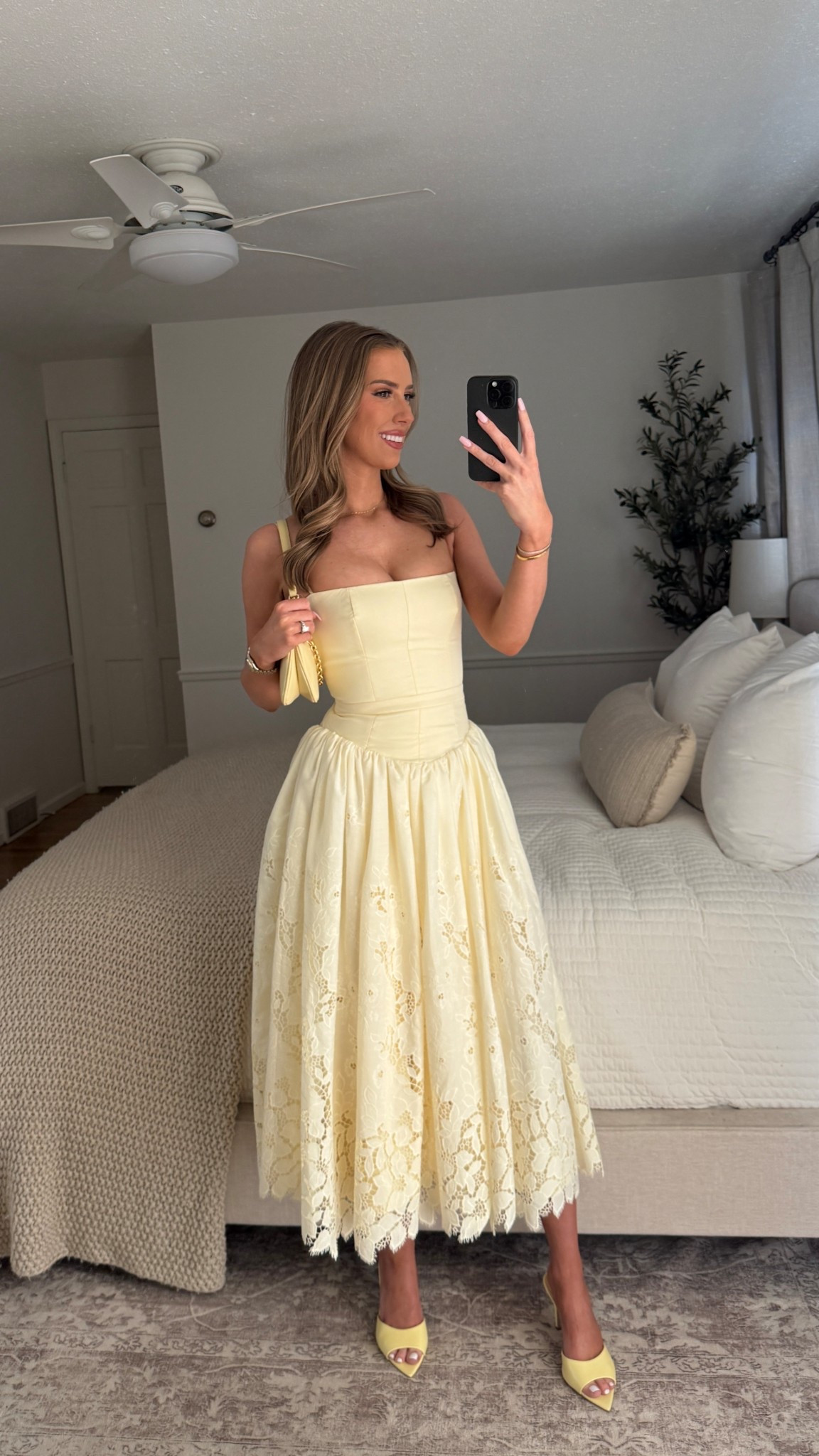 Love a monomaniac moment! Especially all the butter yellow 🌼💛🐝⭐️🍯 wearing size small

House of CB, spring dress, midi dress, spring fashion, yellow dress, wedding guest dress

#LTKWedding