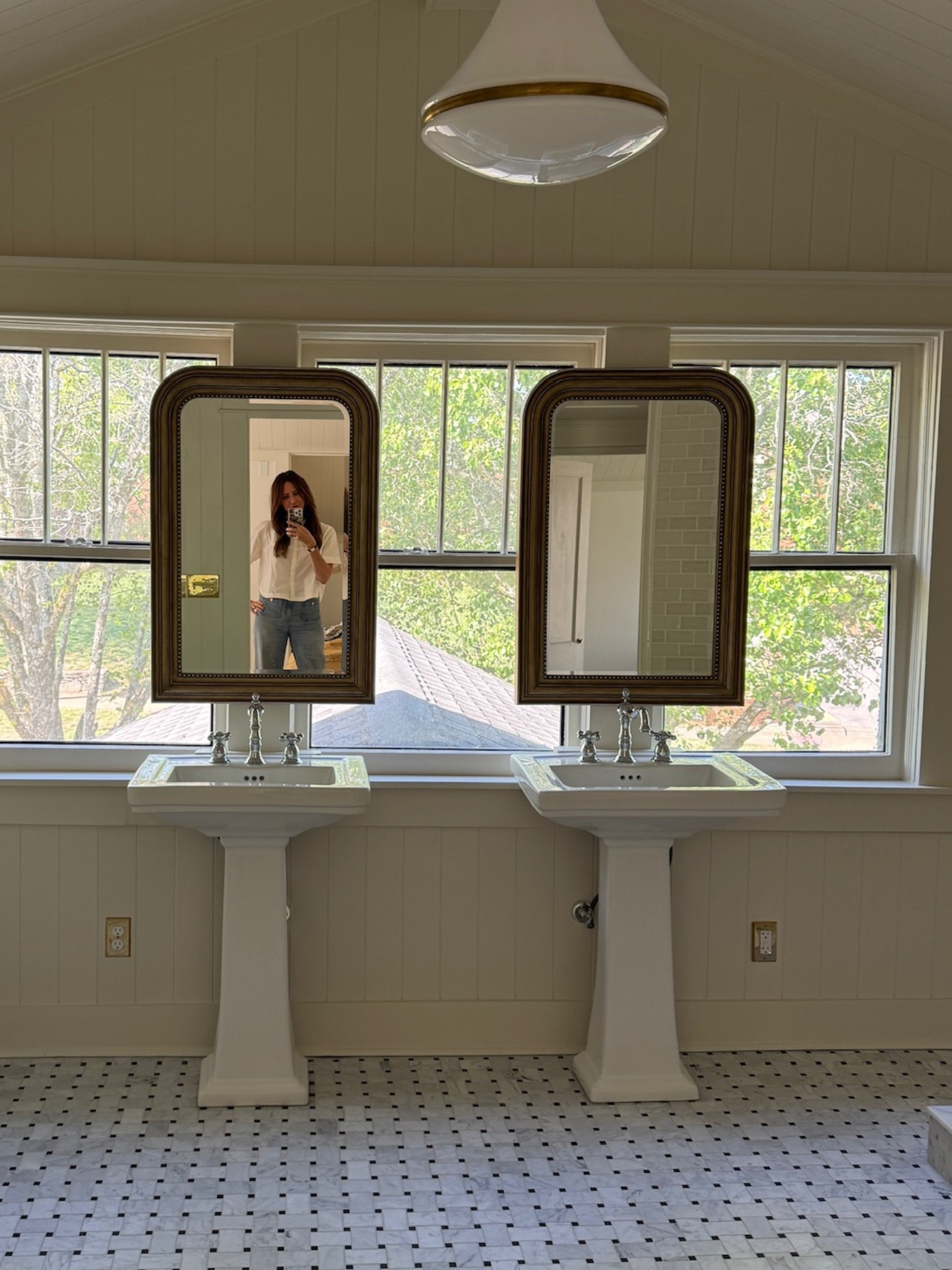 These pedestal sinks are perfect! Add a skirt or don’t! Such a pretty porcelain finish + affordable!

#LTKHome #LTKmomlife #LTKmorningroutine