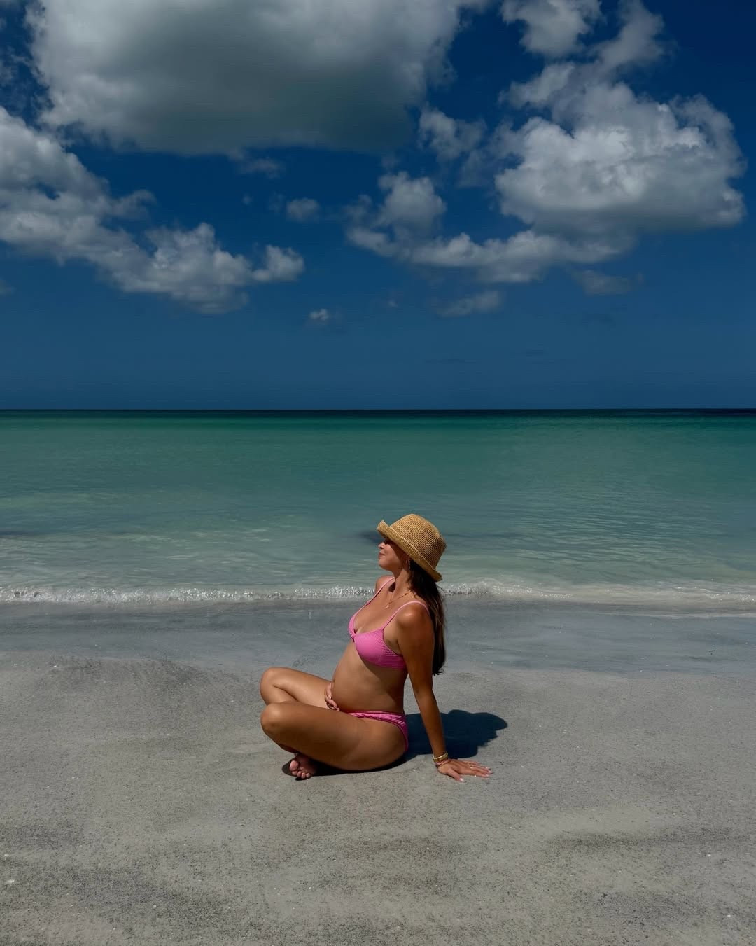 girl mom mode (pink has always been my favorite color) 💕💗🌸💐💘👙 dippin daisys swim for the win! 

#LTKootd #LTKBump #LTKSwim