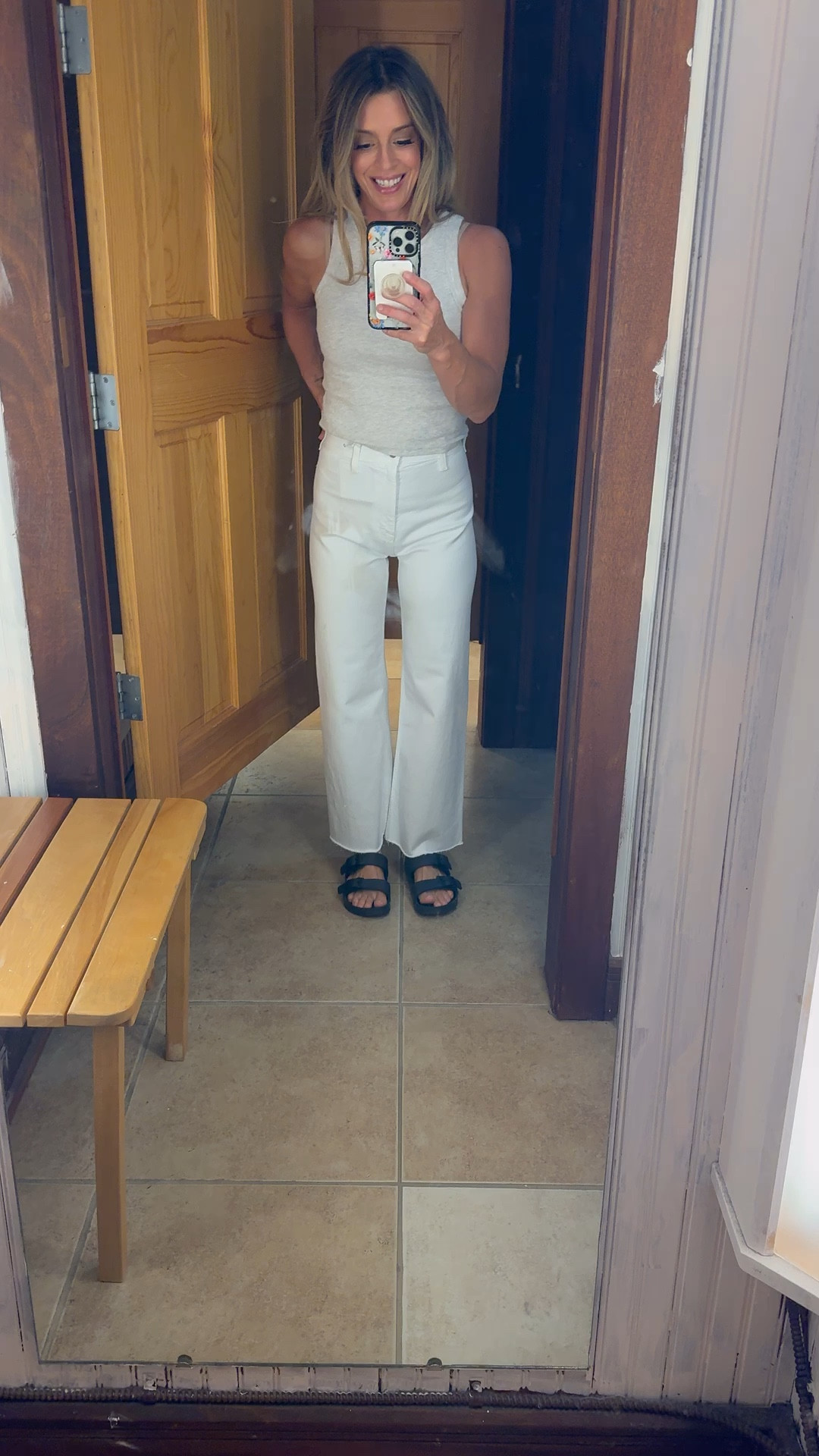 Maybe my new favorite jeans and definitely my favorite cropped tank. Perfect length.  #jeans #pistoladenim #tryonhaul #ltkjeans 