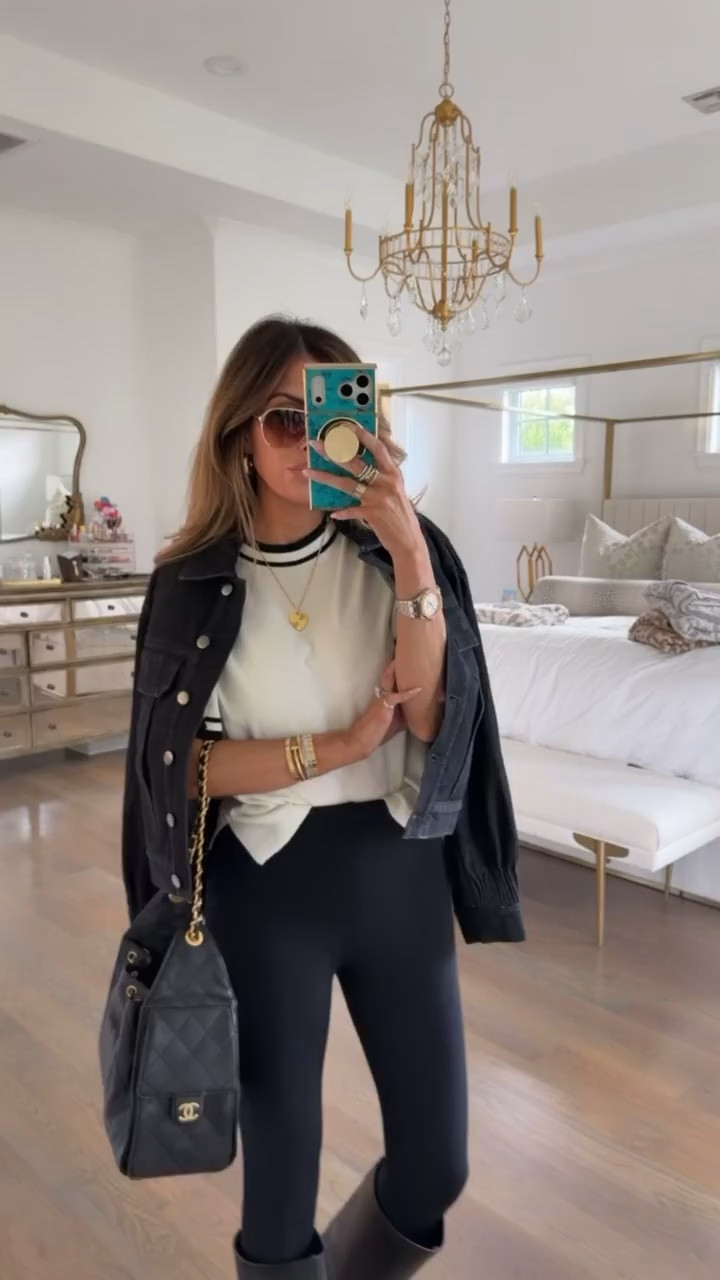 This jacket also comes in a medium wash! Wearing a small in everything! 🖤

Nordstrom fashion, Nordstrom finds, Nordstrom jewelry, Nordstrom beauty, Nordstrom sunglasses, Gemme Beauty, Emily Gemma

#LTKSeasonal #LTKdayinmylife #LTKootd