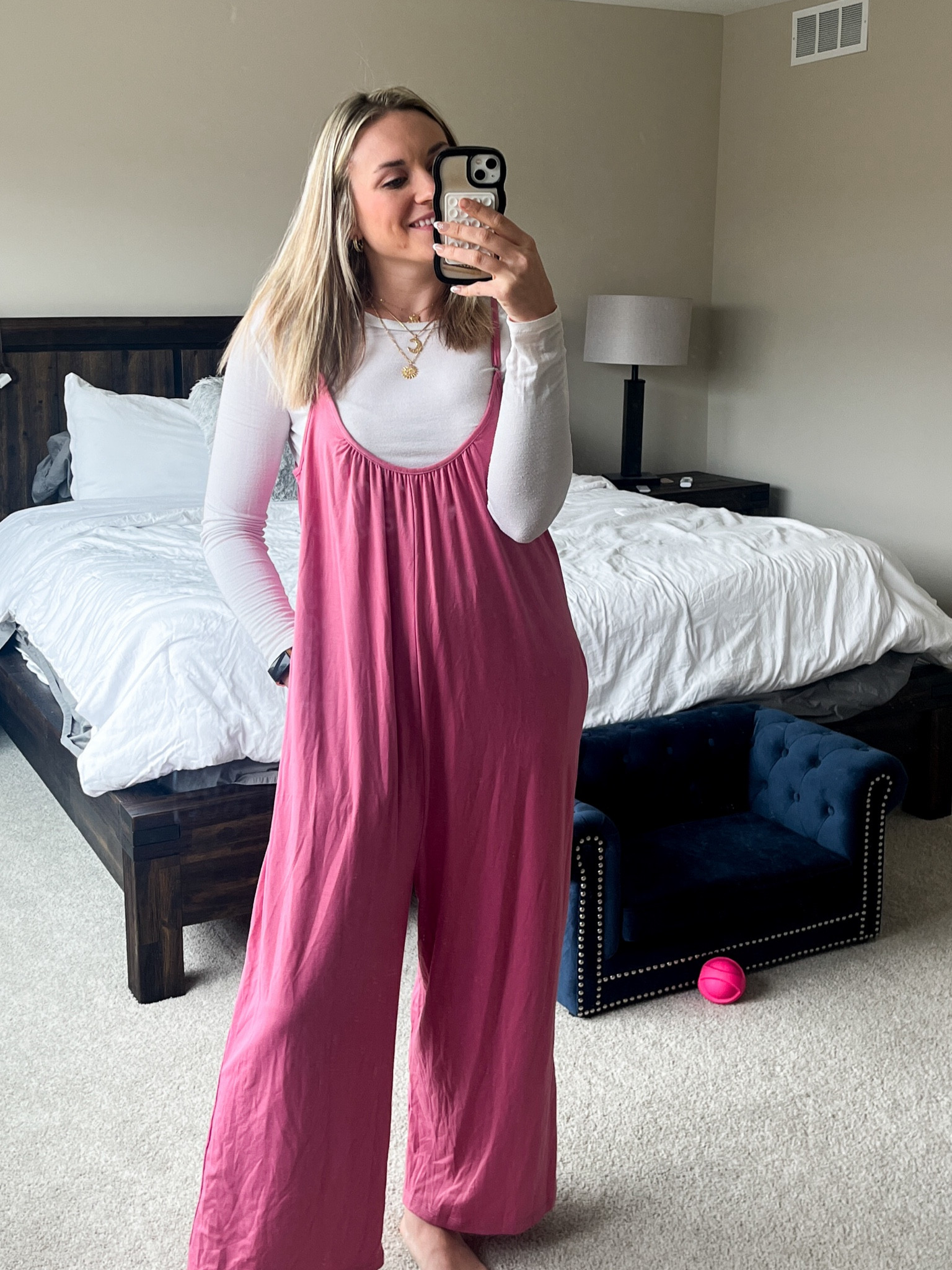 Today’s cozy spring outfit! 


Keeping it super comfy and casual for today as I gear up for the new month! 



#LTKstyletip #LTKtravel #LTKfindsunder50