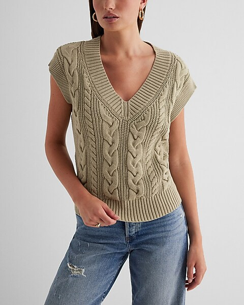 Cable Knit V-Neck Sweater Vest | Express