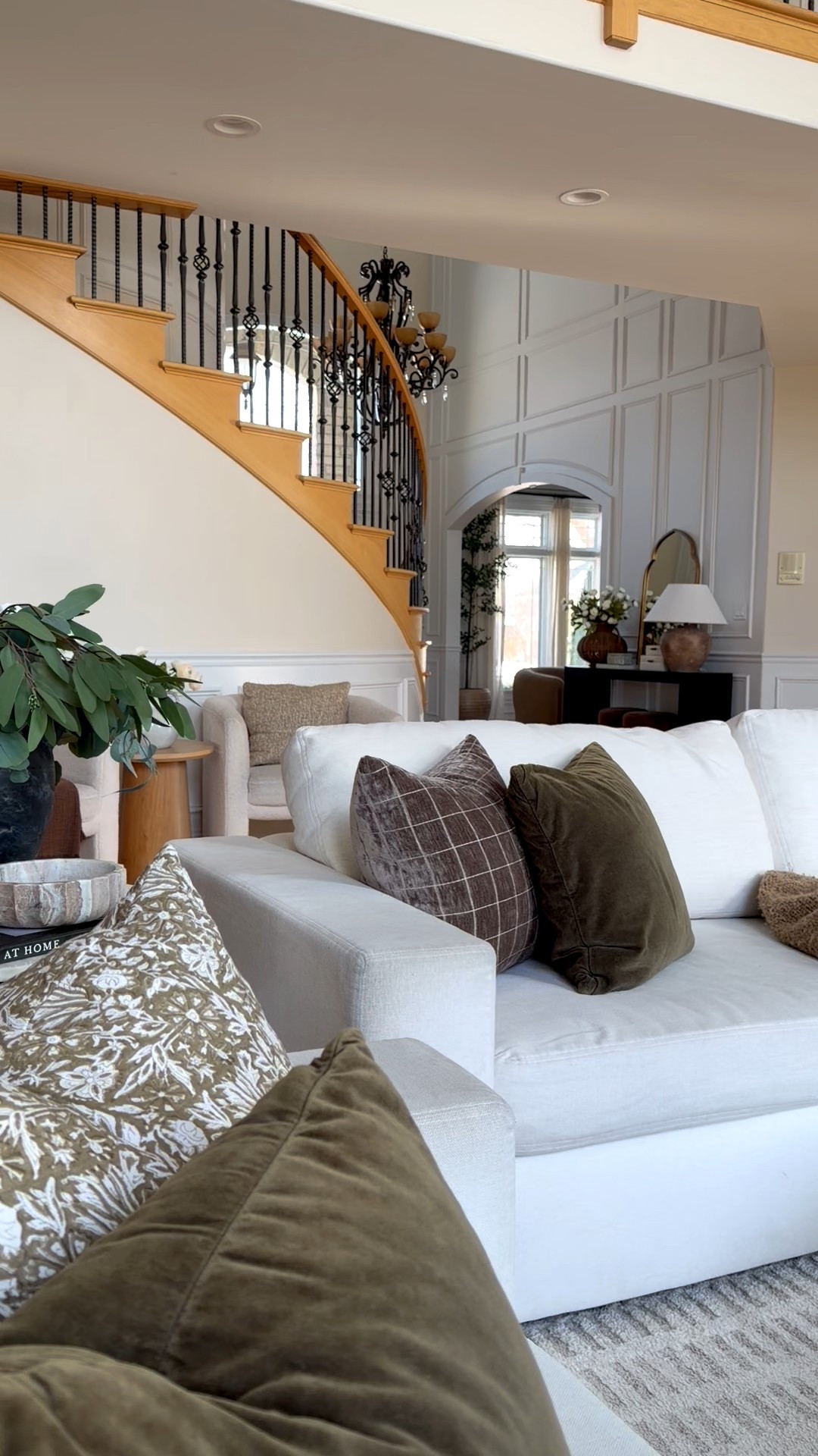 Our great room sofa is 35% off right now 🤍
It’s comfortable, timeless, and the piece that anchors this entire space.

If you’ve been waiting for a sale — this is the one.
Linked here on LTK.


#LTKSeasonal #LTKHome #LTKSaleAlert