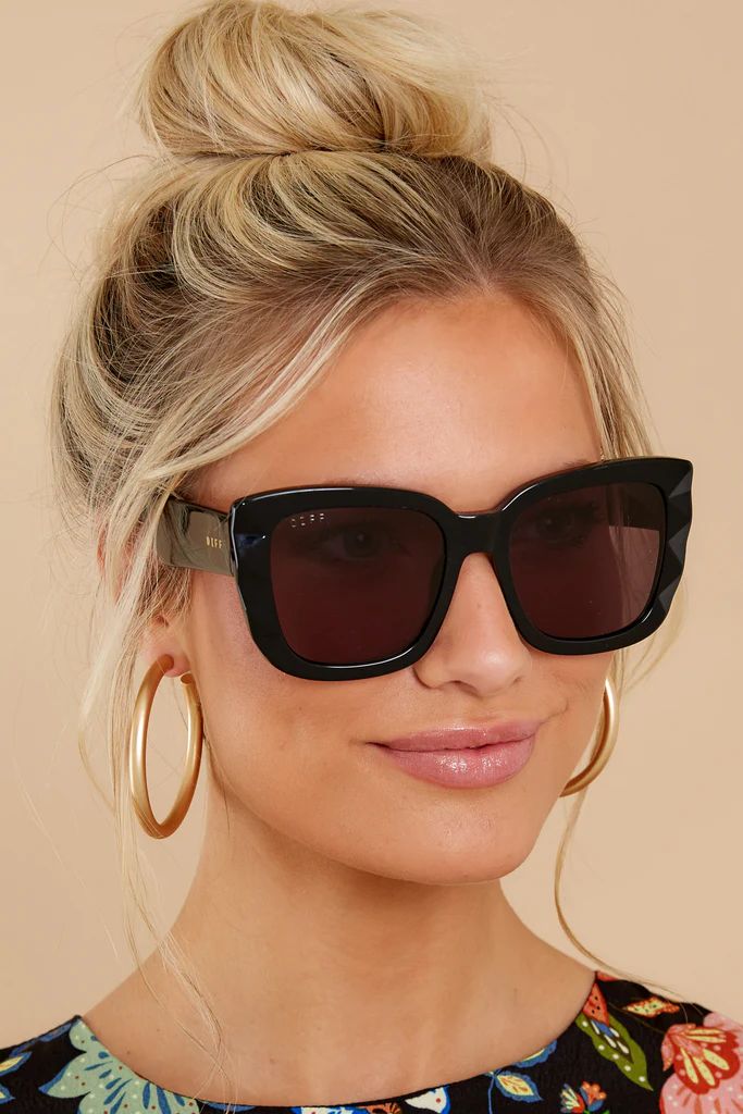 Dana Black Grey Sunglasses | Red Dress 