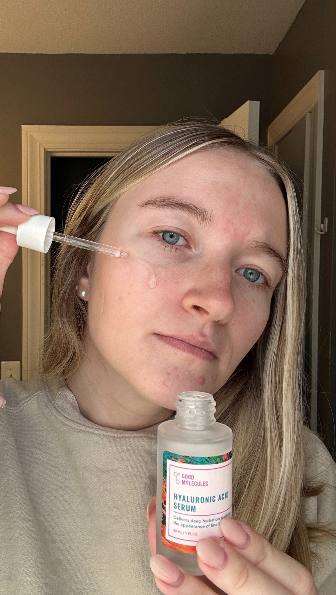 The Good Molecules hyaluronic acid serum is a part of my EVERY DAY skincare routine! And so affordable too!! 

#skincare #beauty #hyaluronicacidserum #beautyhacks



#LTKStyleTip #LTKFindsUnder50 #LTKBeauty