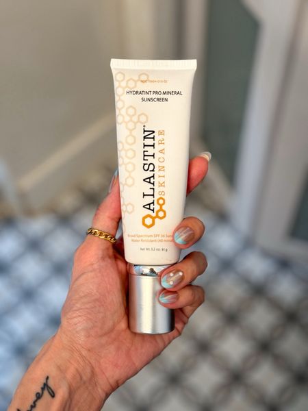 Major sale alert so sharing agai!!! I’ve been using this Alastin tinted moisturizer a little more lately and I’m starting to really like it!. Plus, it’s in major sale right now now for under $16. I got it on sale for $34 and it’s usually $60 so this is a major steal!!!

#LTKSaleAlert #LTKFindsUnder50 #LTKBeauty