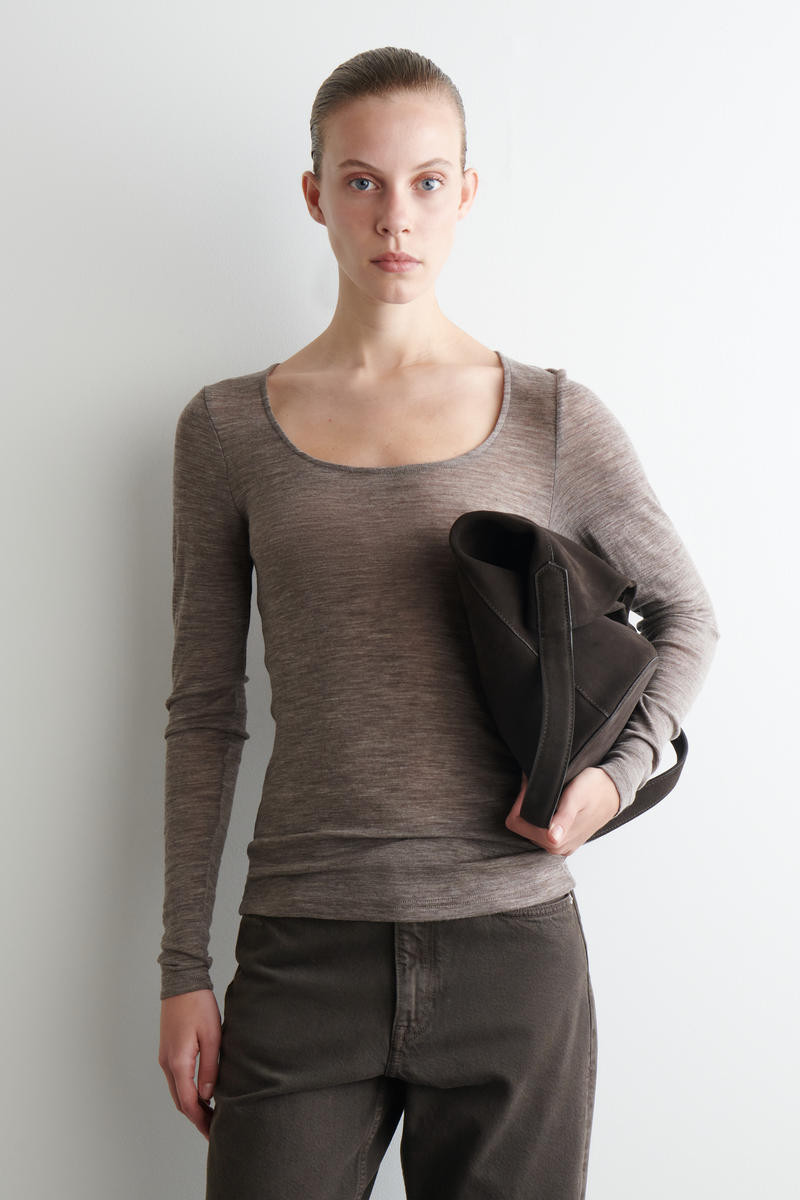 Oberteil Mit Aus Merinowolle Mit Tiefem Ausschnitt | COS (EU)