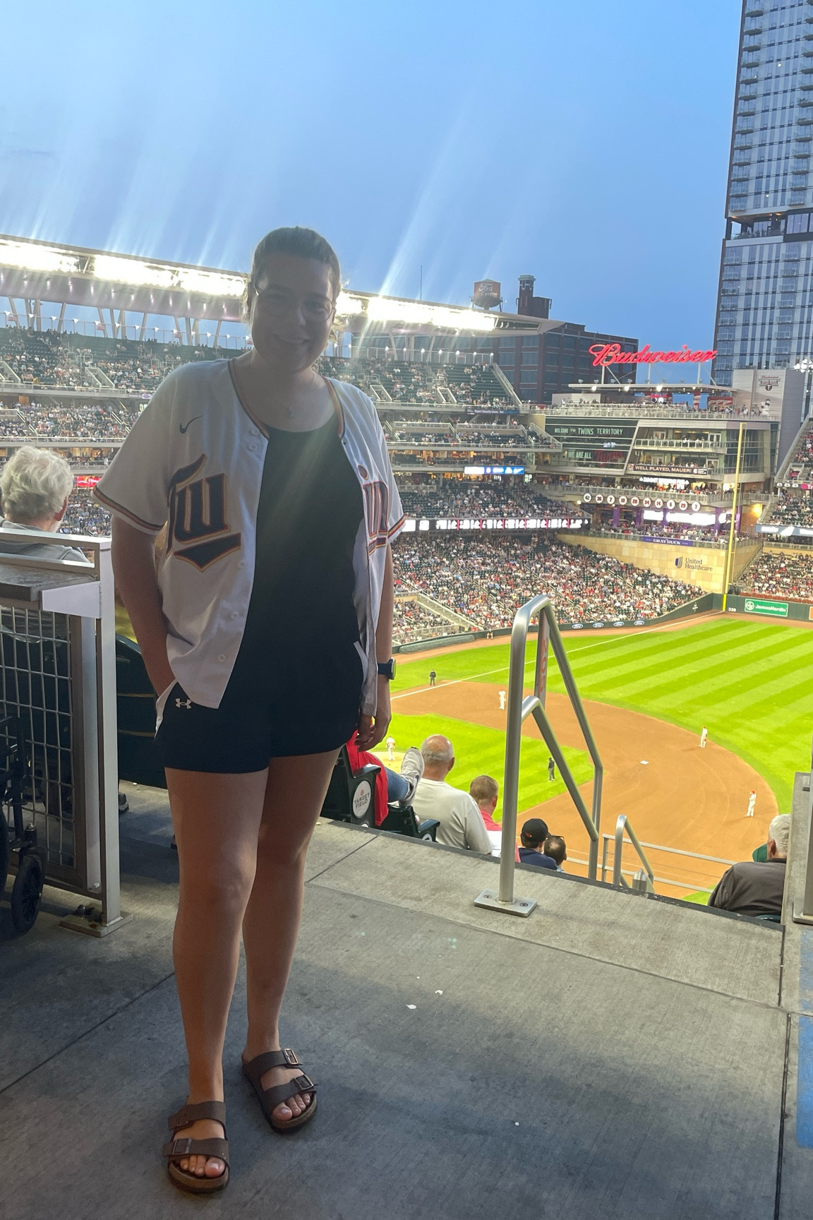 Time for baseball ⚾️ Das Twins Stadium in Minneapolis fühlt sich schon wie ein weiteres zu Hause an 🥺

Under Armour Shorts Size XL
Birkenstock Arizonas Size EU 42

#LTKeurope #LTKdeutschland #LTKsummer