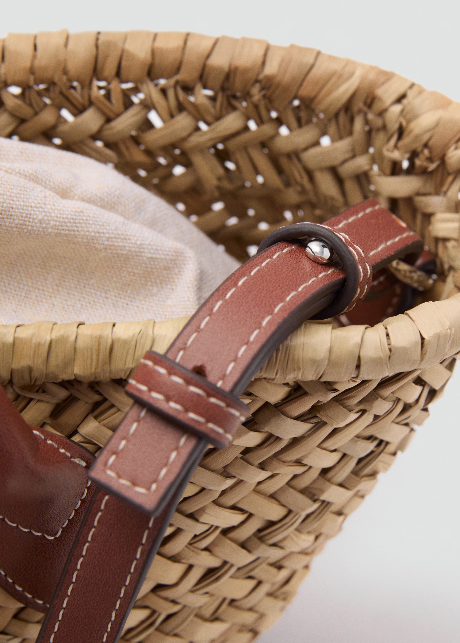 Small natural fiber basket | Mango (US/MX/AU)