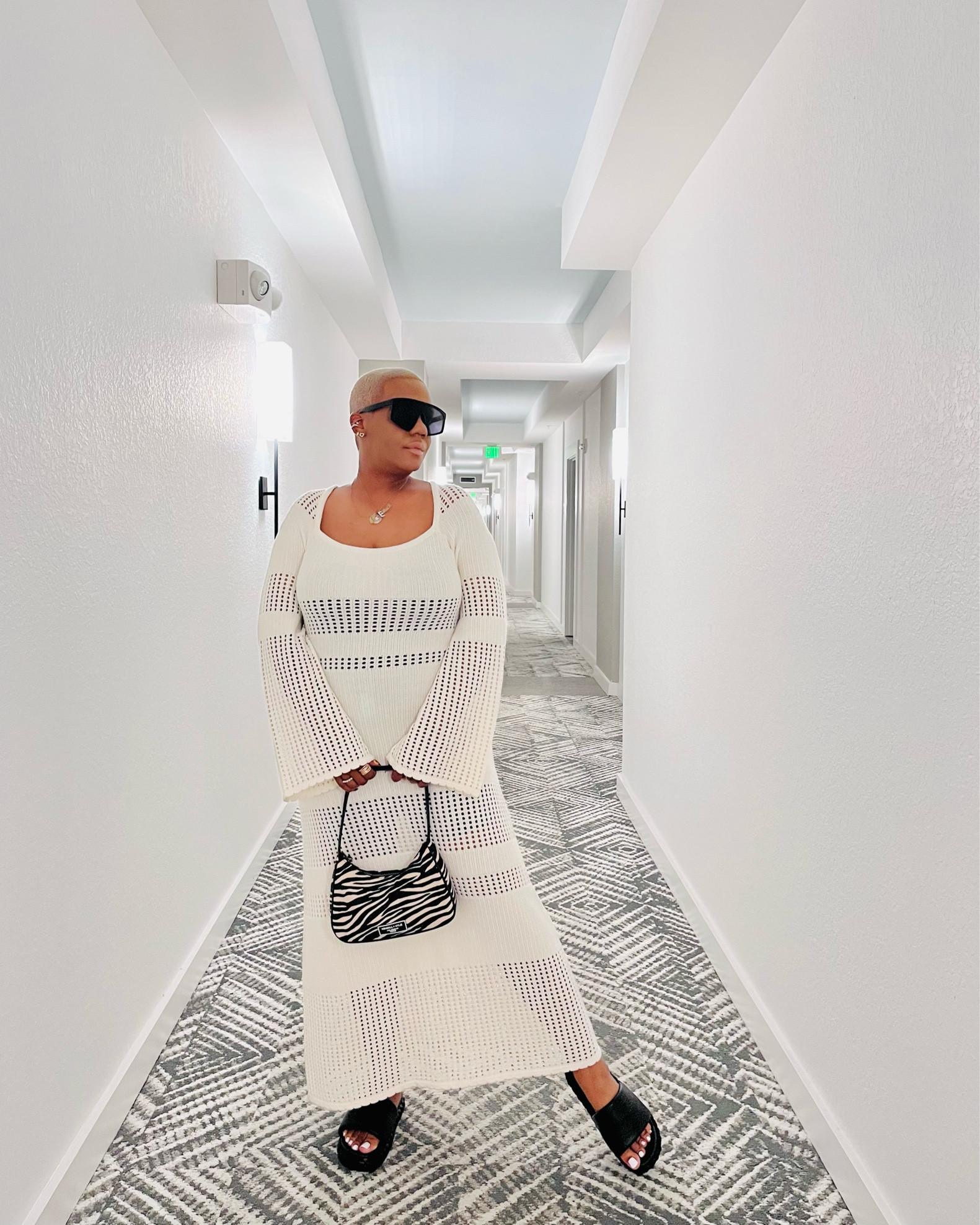 The all purpose spring dress. Wear it to events, date night, or on vacation!