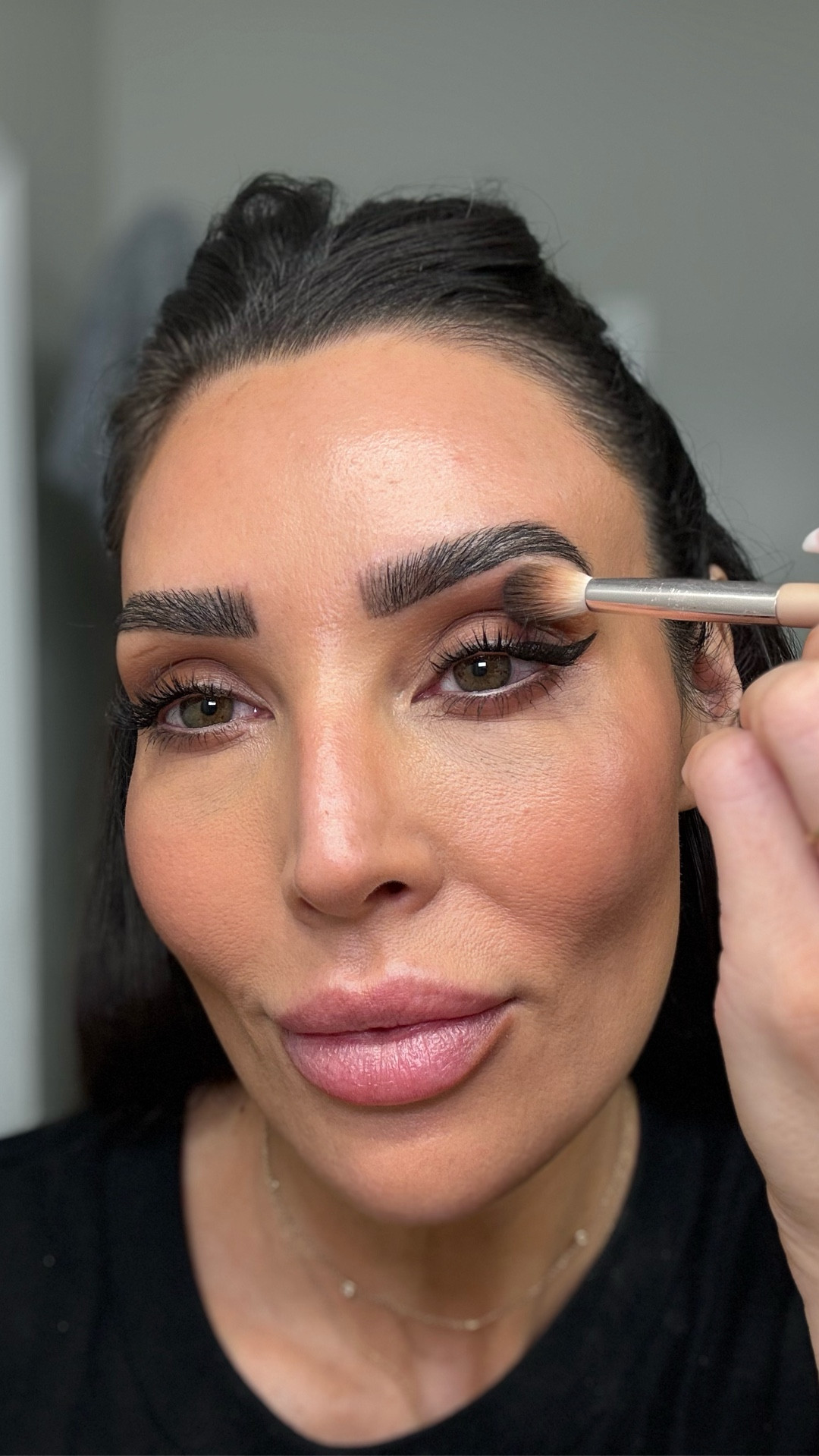 Eyeshadow hack! Use this dibs bronzer not just to prong your face, but for the perfect brown eyeshadow! Linked my favorite bronzer’s, and the eyeshadow brush!

I use dibs 4 and 3 for the cream stick and apiced chai for the duet bronzer duo

I use bronze in colorescience spf 

#LTKgrwm #LTKBeauty