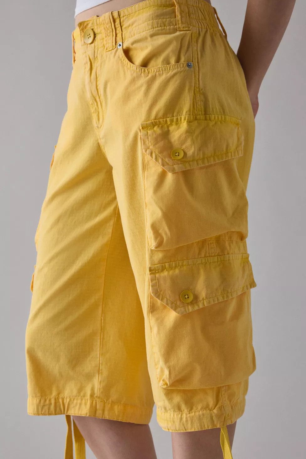 BDG Omaha Mid-Rise Baggy Utility Jort | Urban Outfitters (US and RoW)