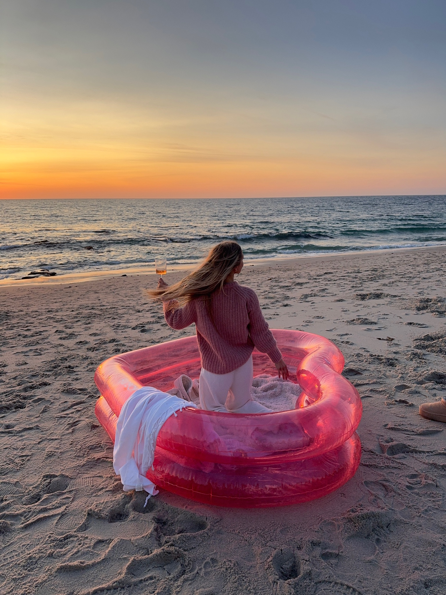 
Cozy pink sweater outfit

#LTKSeasonal #LTKMostLoved #LTKStyleTip