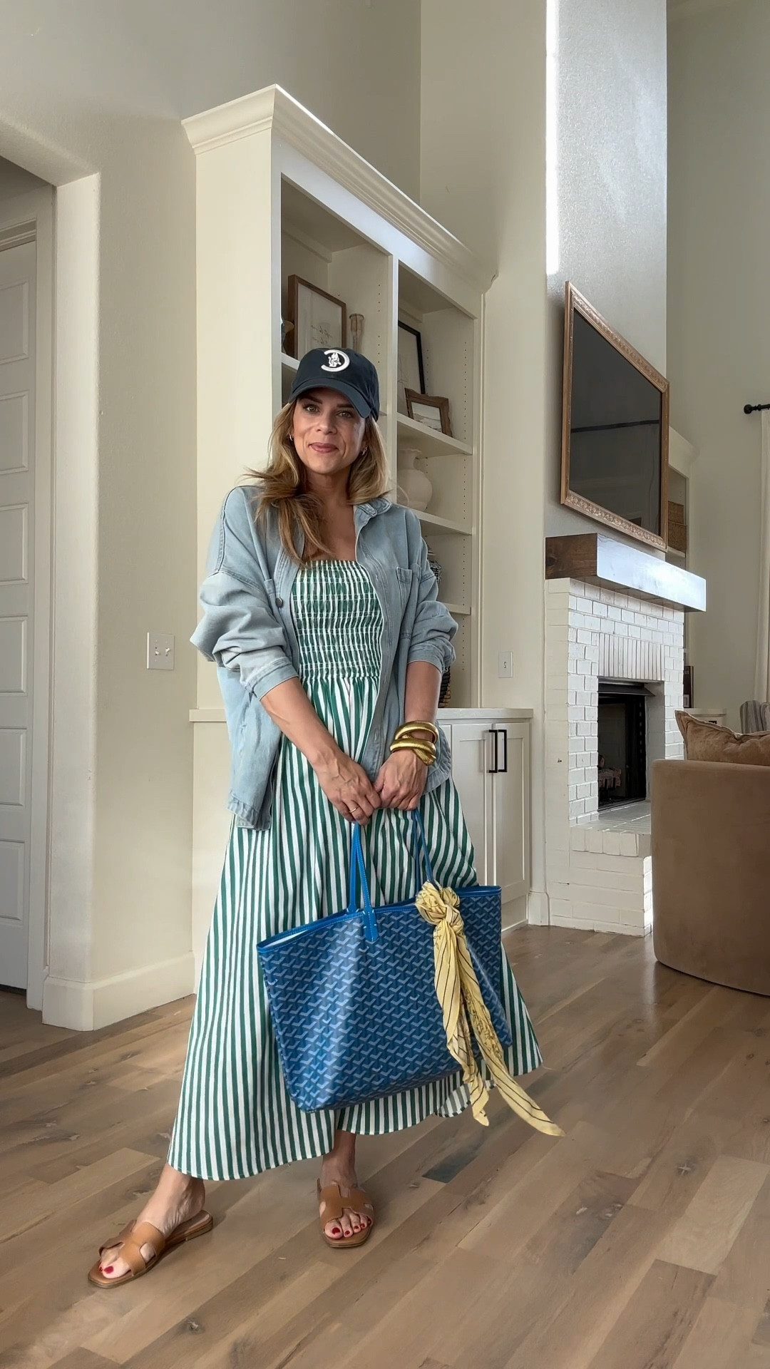 Hurry and grab the bag while the link is working! I have the Large in Sky Blue!