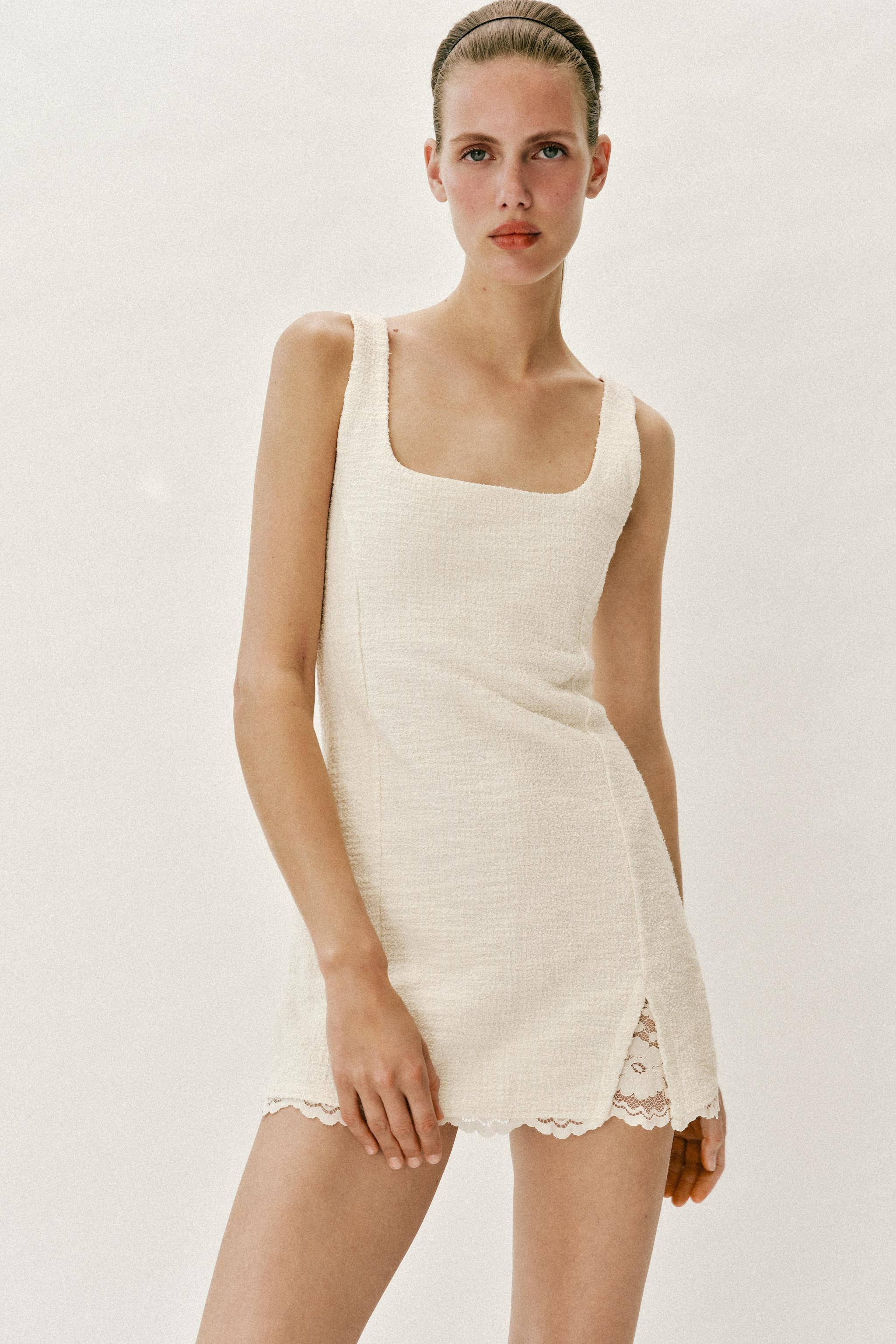 SHORT TEXTURED DRESS | Zara UK