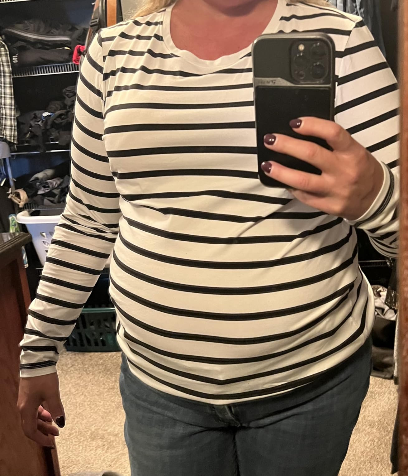 Amazon Essentials Women's Classic-Fit Long-Sleeve Crewneck T-Shirt (Available in Plus Size) | Amazon (US)