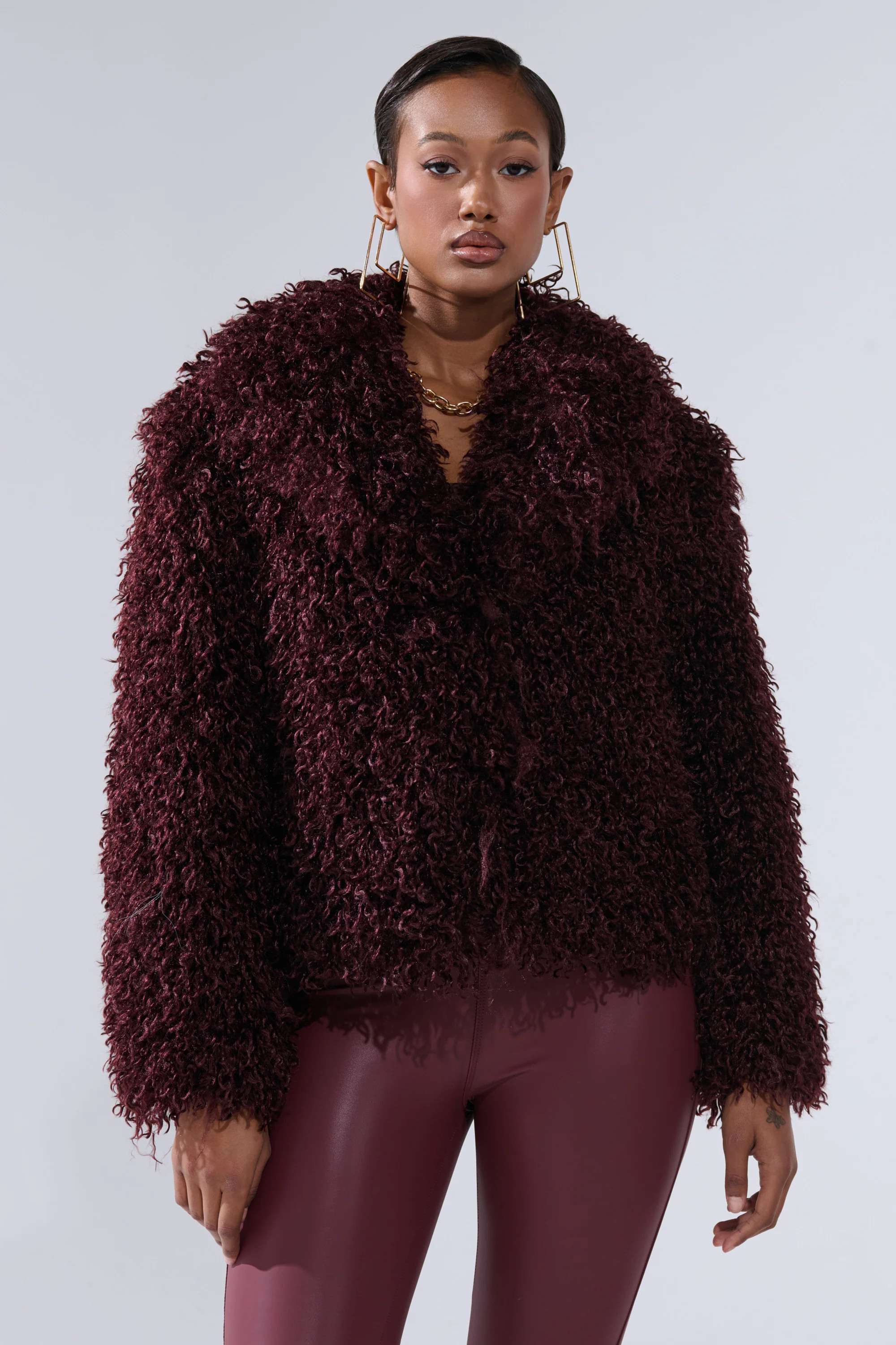 VENUS FAUX FUR COAT | AKIRA