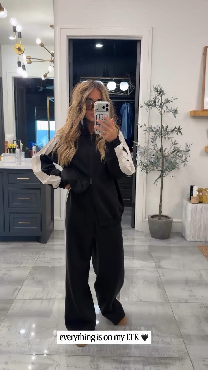 My ootd to work around the house, wearing an XS in the pants and jacket, sized up in the slippers. The perfect matching set

Trendy fashion, matching set, casual, cozy chic, petite fashion, fall fashion, fall style, petite fall style

#LTKootd #LTKSeasonal #LTKPetite