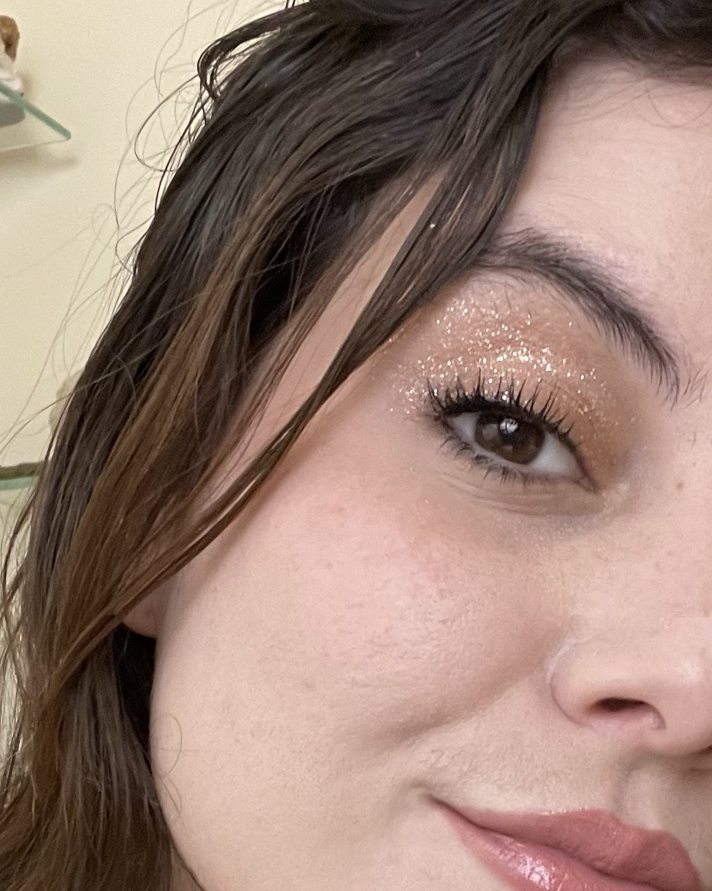 Sombra líquida com glitter 🥹✨🤩

#LTKbrasil #LTKbeleza