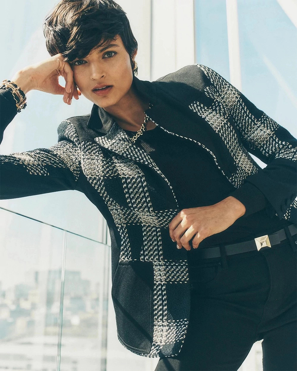 Women's 3-Button Signature Plaid Blazer in Blk/Ecru/Neutral Plaid size 6 | White House Black Market, Business Casual Work Clothes | White House Black Market