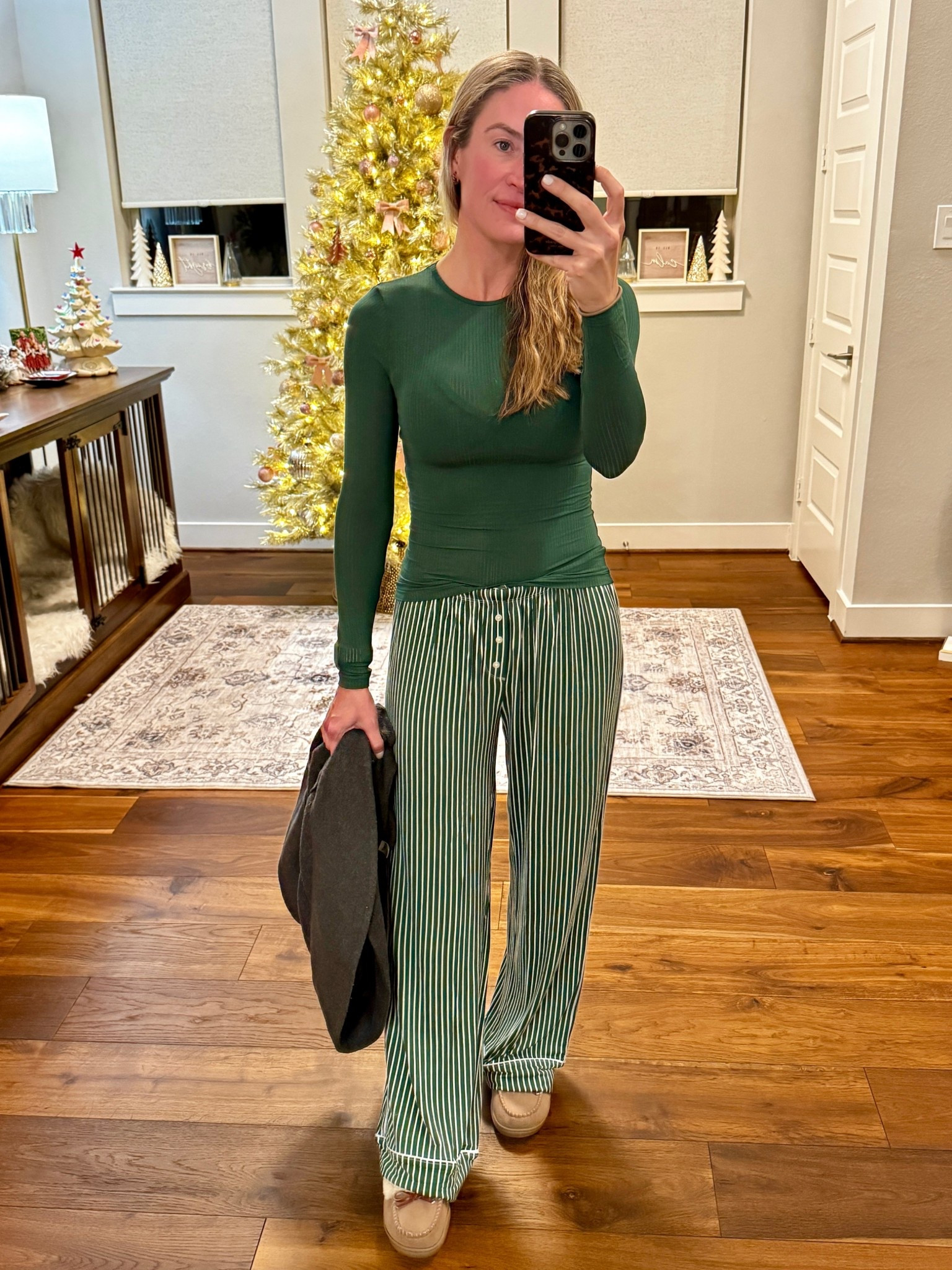 Holiday Pajamas 🌲

AE and Aerie are 40% off right now. I snagged these super soft and comfortable sleep pants and modal top to be festive in green. 

I am *obsessed* with modal fabric and have purchased a lot from Negative Underwear and Aerie. 

#everypiecefits

Holiday jammies
Christmas jammies
Soft pajamas
Gift idea 
Cozy vibes
cozy gift 

#LTKCyberWeek #LTKHoliday #LTKGiftGuide