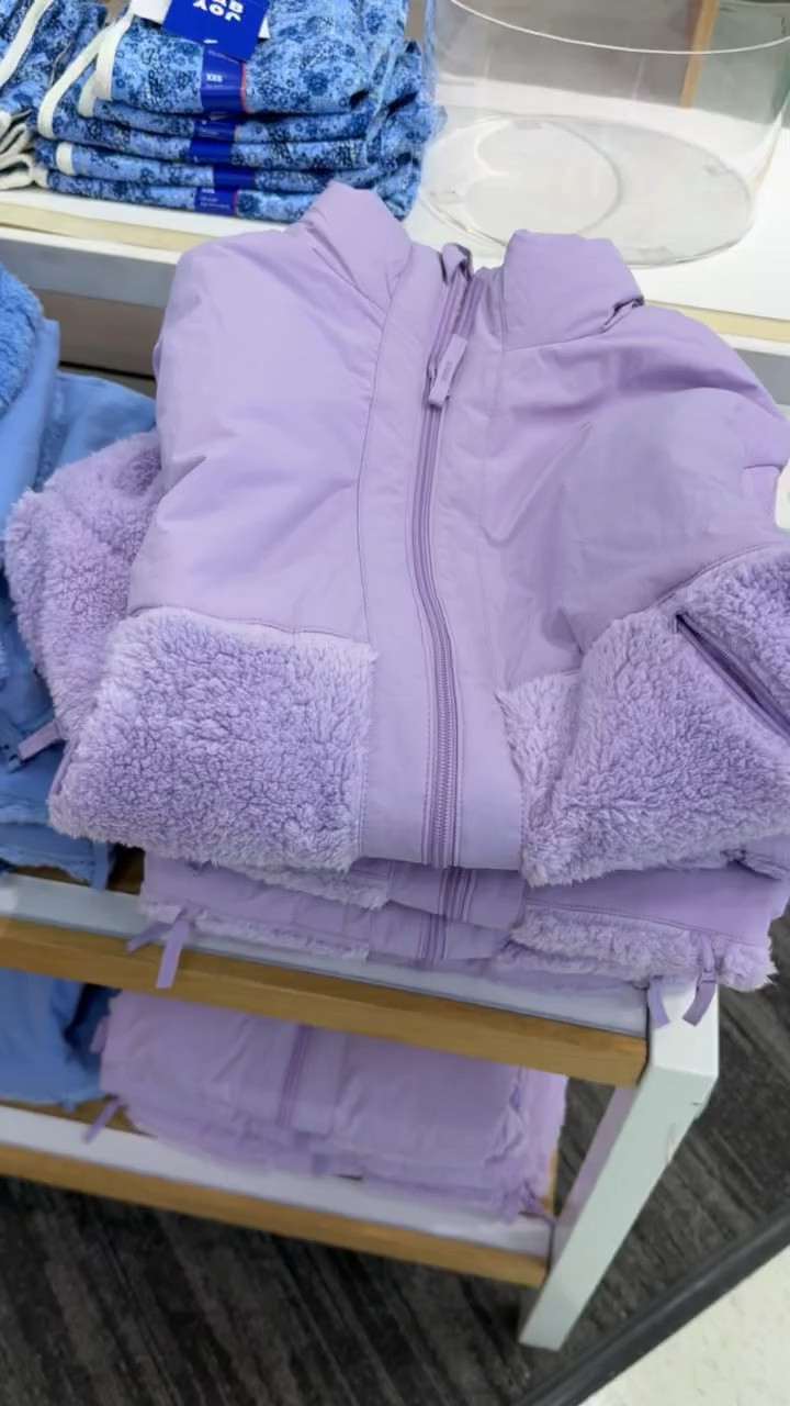 Loving the new Joylab collection!!😍

Target, activewear, travel, fitnesss

#LTKFindsUnder50 #LTKActive #LTKfitnessgoals