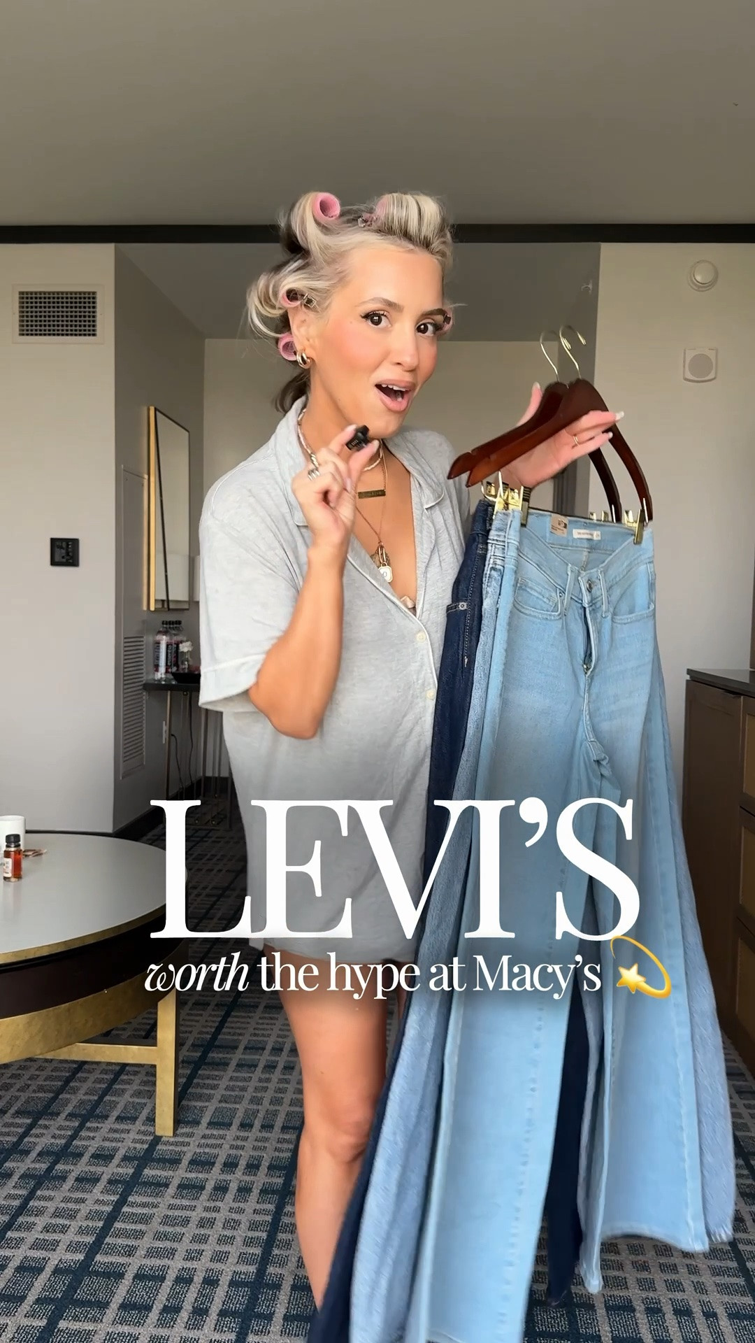@levis jeans worth the hype at @macys 💫 wearing size 26 in 318 shaping jeans (size down really good stretch) 
Size 27 in the middy balloon + cinch baggy 🥰
#macyspartner #liveinlevis #levispartner

#LTKgrwm #LTKU #LTKCon