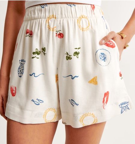 The cutest shorts for summer on sale

#LTKStyleTip #LTKFindsUnder50 #LTKFestival