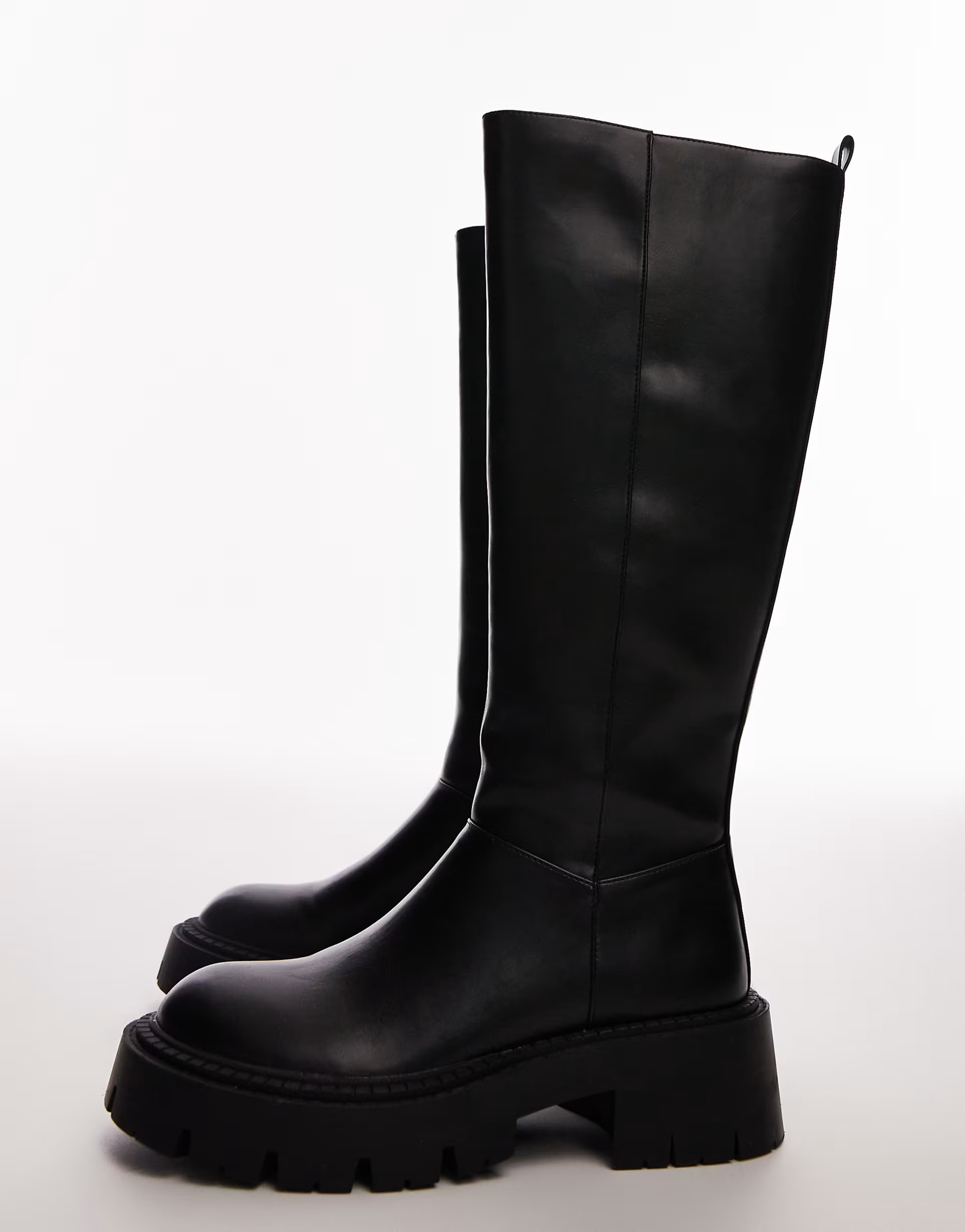 Botas por la rodilla negras con suela gruesa Riya de Topshop | ASOS (Global)