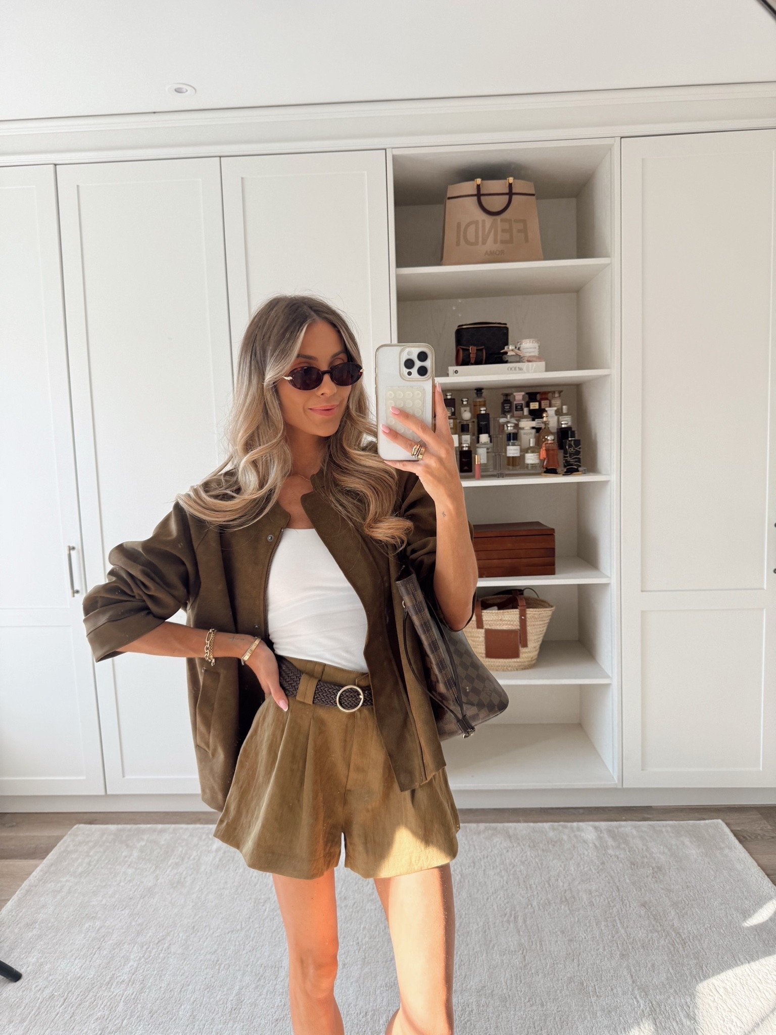 Today’s outfit details! 

outfit l shorts l jacket l sunglasses

#LTKootd